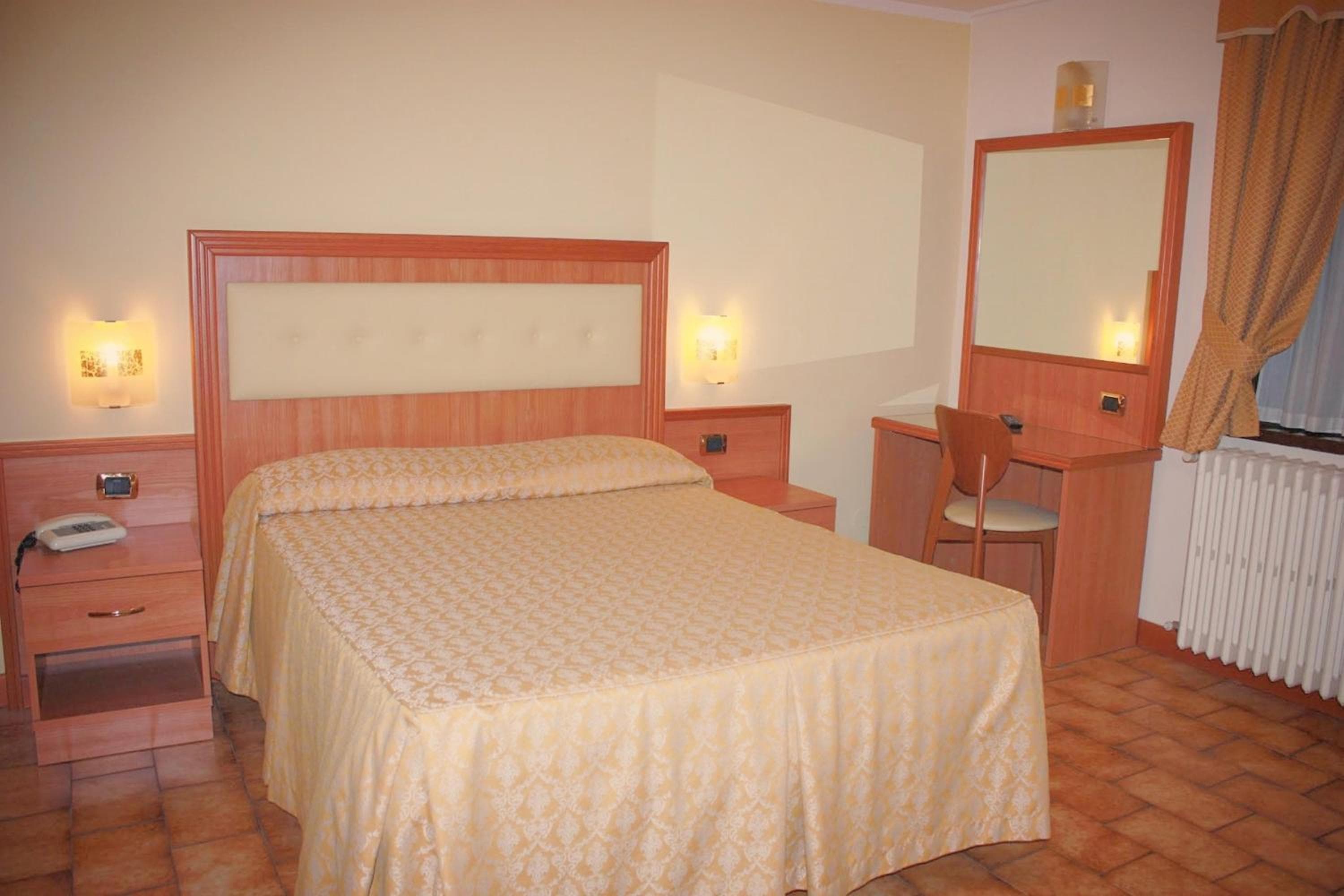 Piccolo Hotel