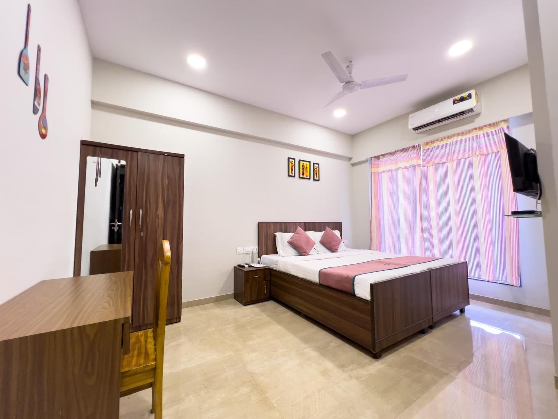 Pinakii Comfort Stay Vile Parle - Near Airport