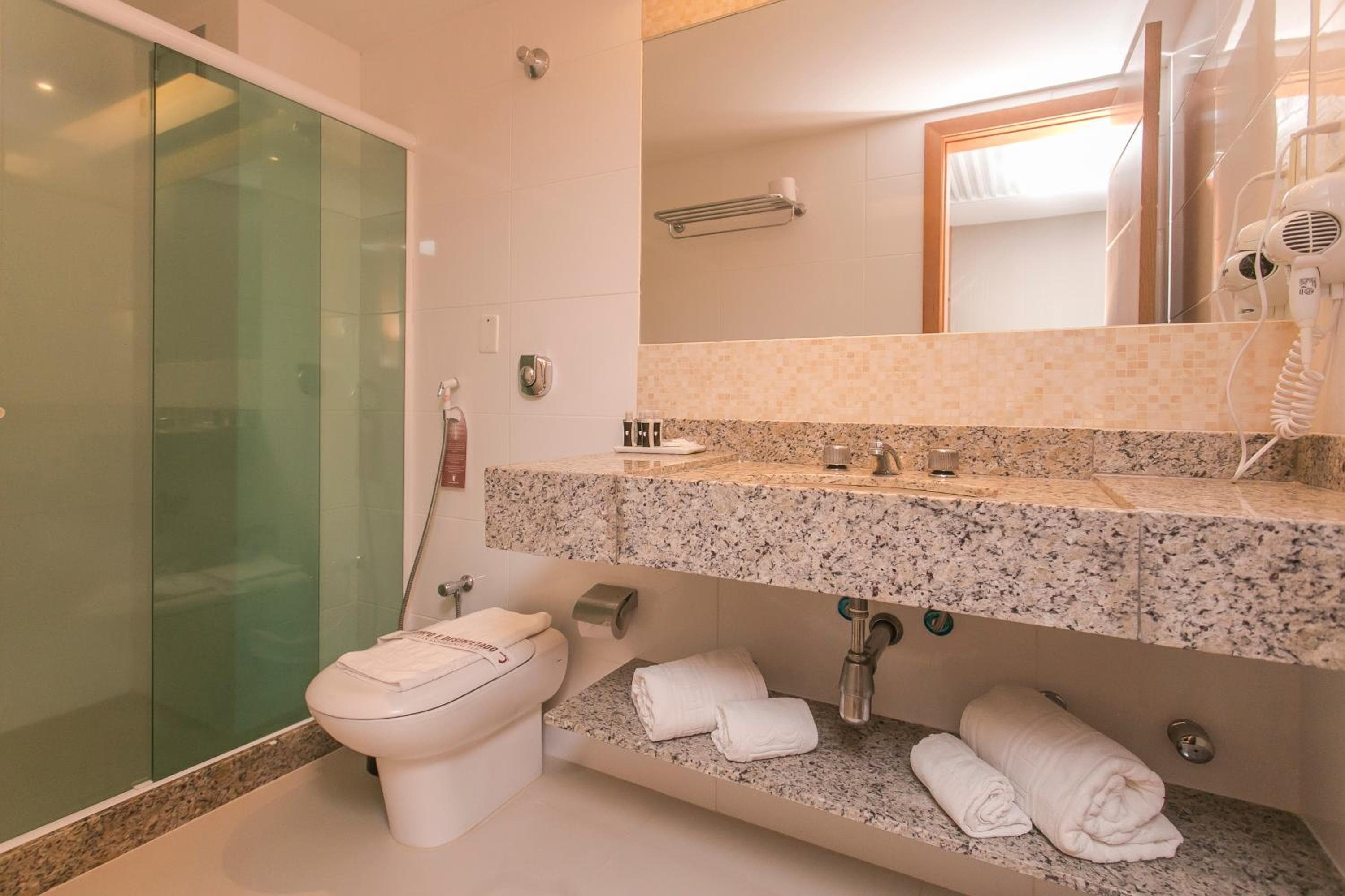 Royalty Barra Hotel
