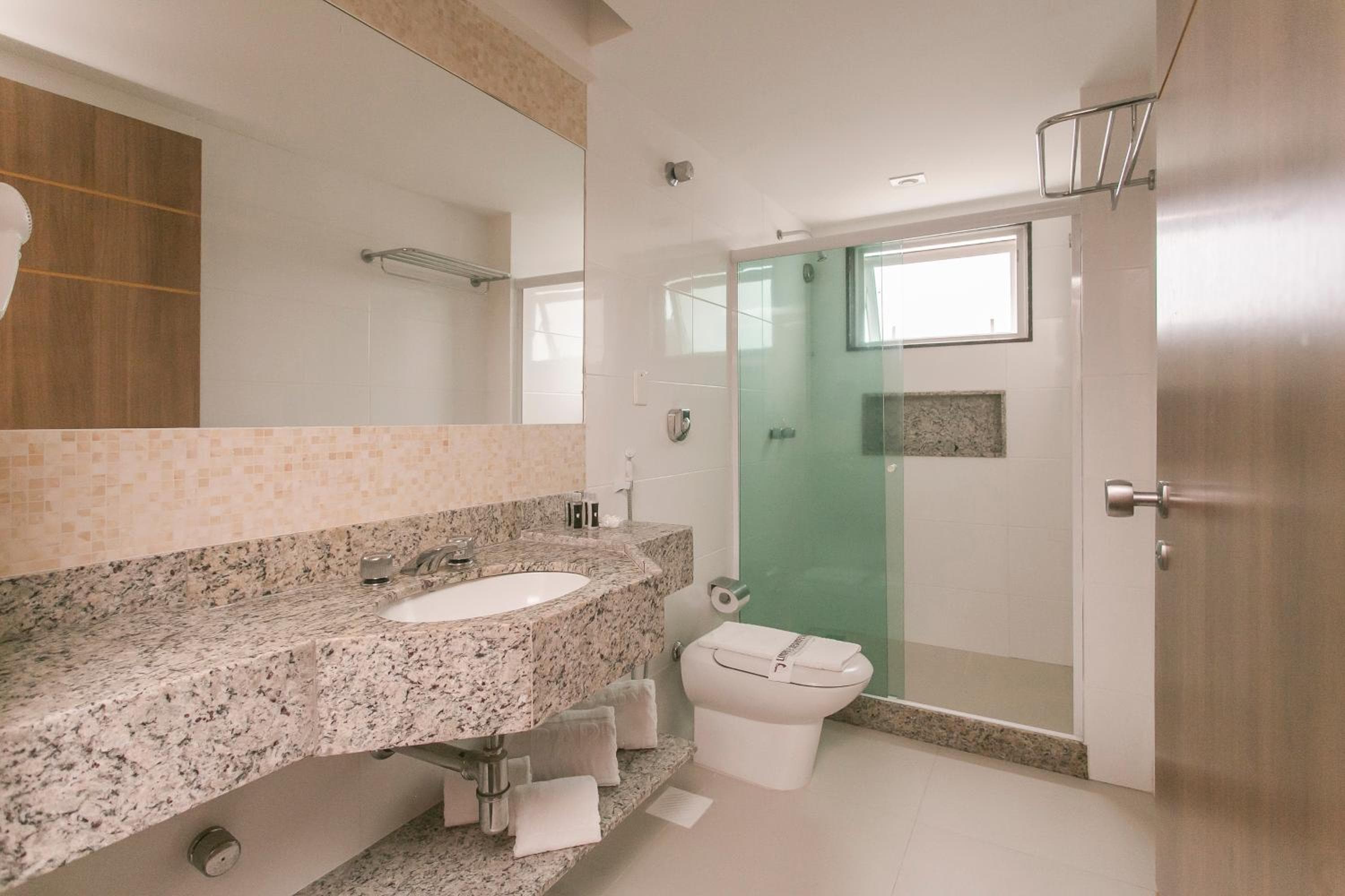 Royalty Barra Hotel