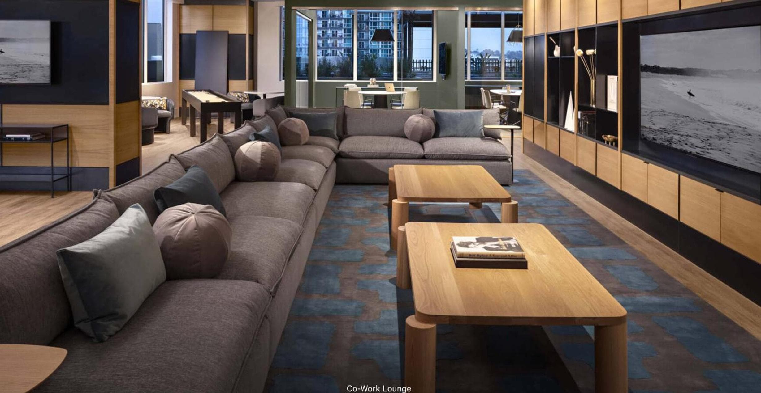 Luxury 39th-Floor Sky Residence, Ocean Views