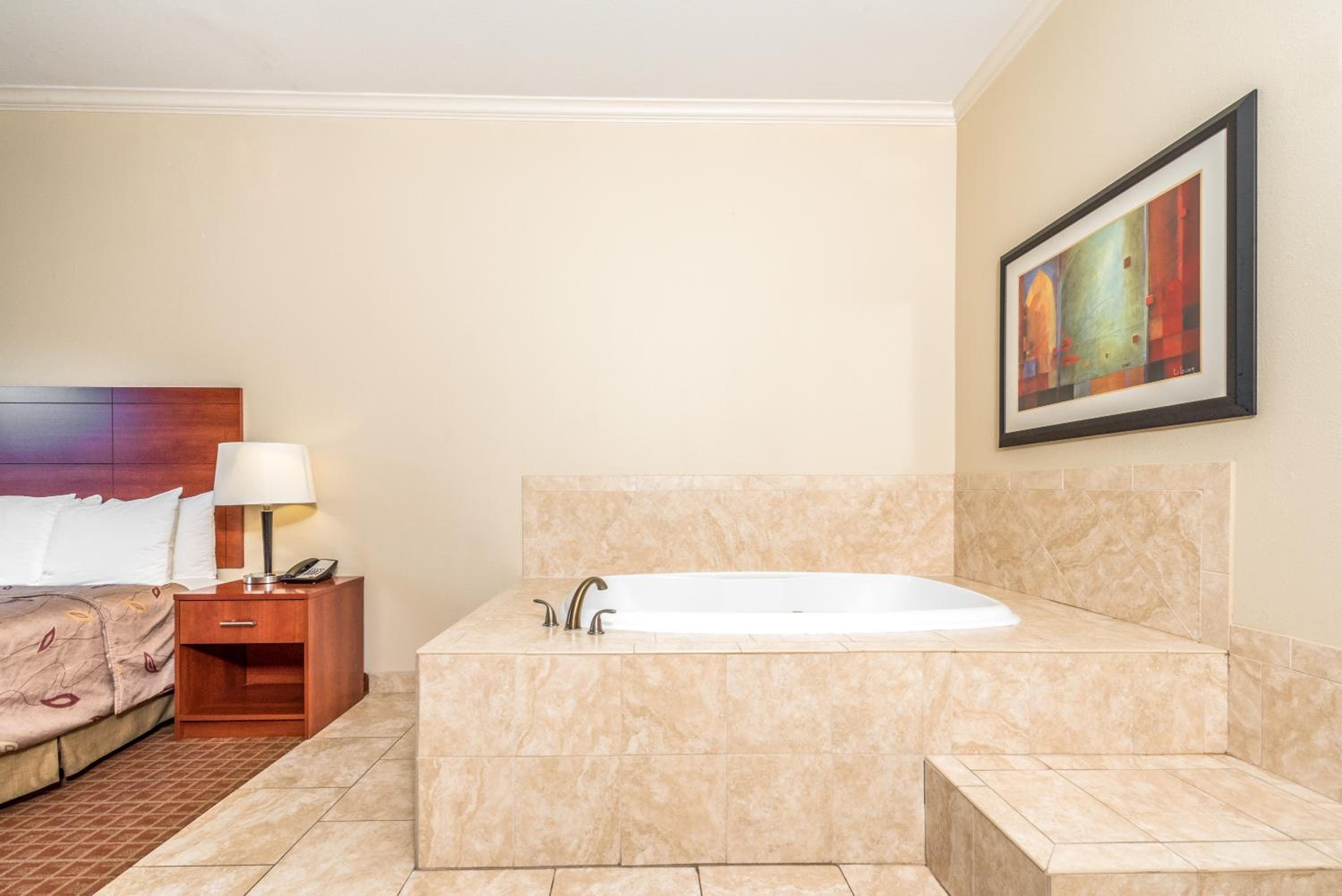 Ramada by Wyndham College Station