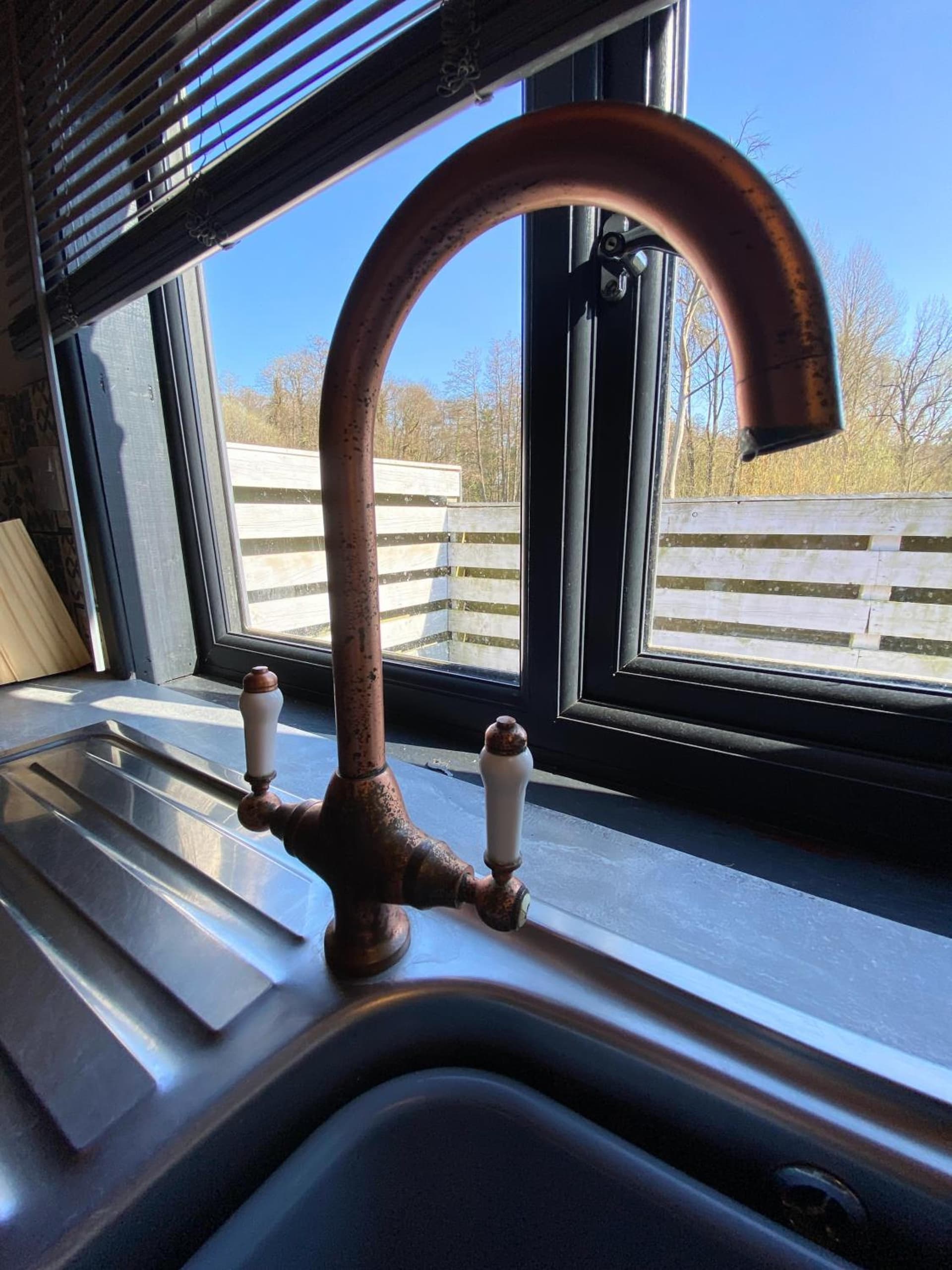 Otter 1 - Private Hot Tub - Bali Inspired Lodge - Bath - Longleat - Wiltshire