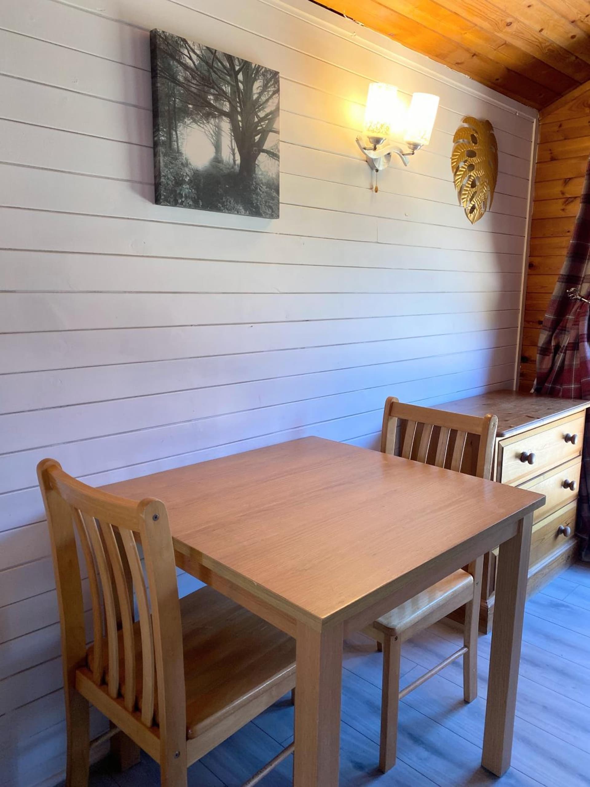 Otter 1 - Private Hot Tub - Bali Inspired Lodge - Bath - Longleat - Wiltshire