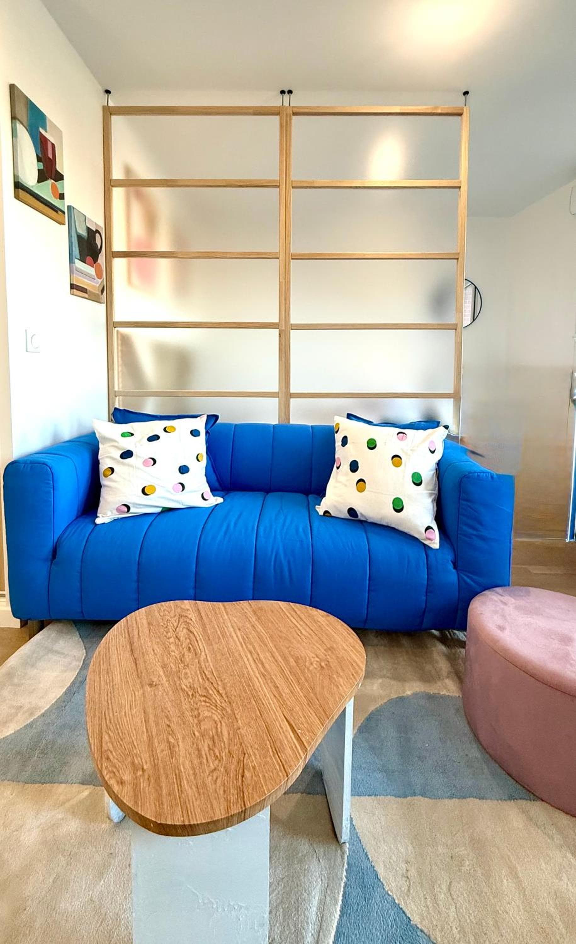 La maison colorée proche de Paris et Gare du Nord, parking gratuit