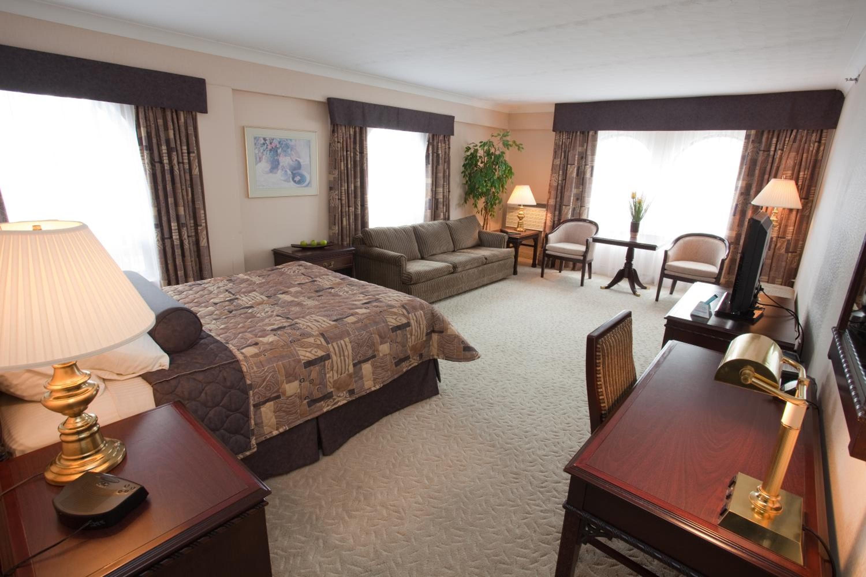 The Fredericton Inn