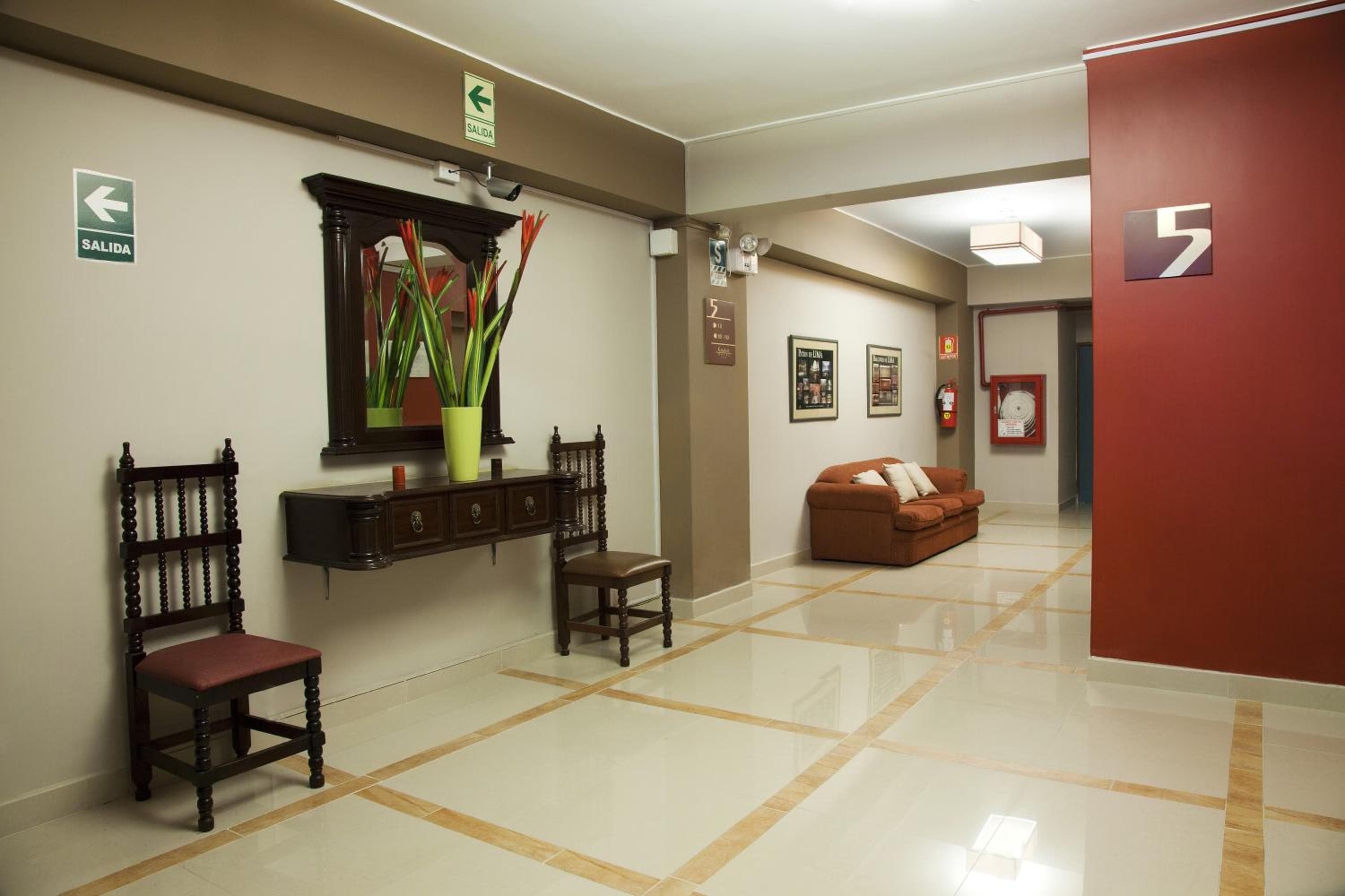 Kamana Hotel