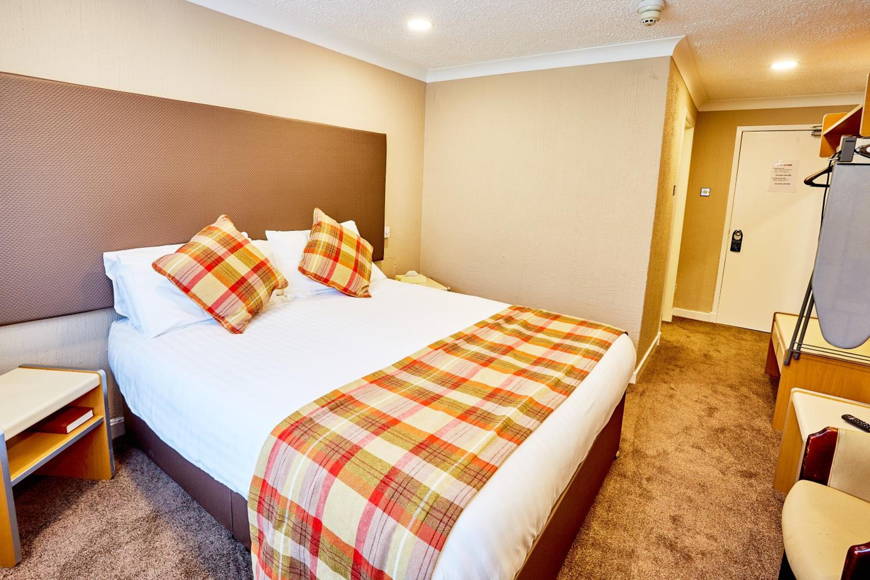 Abbotsford Hotel