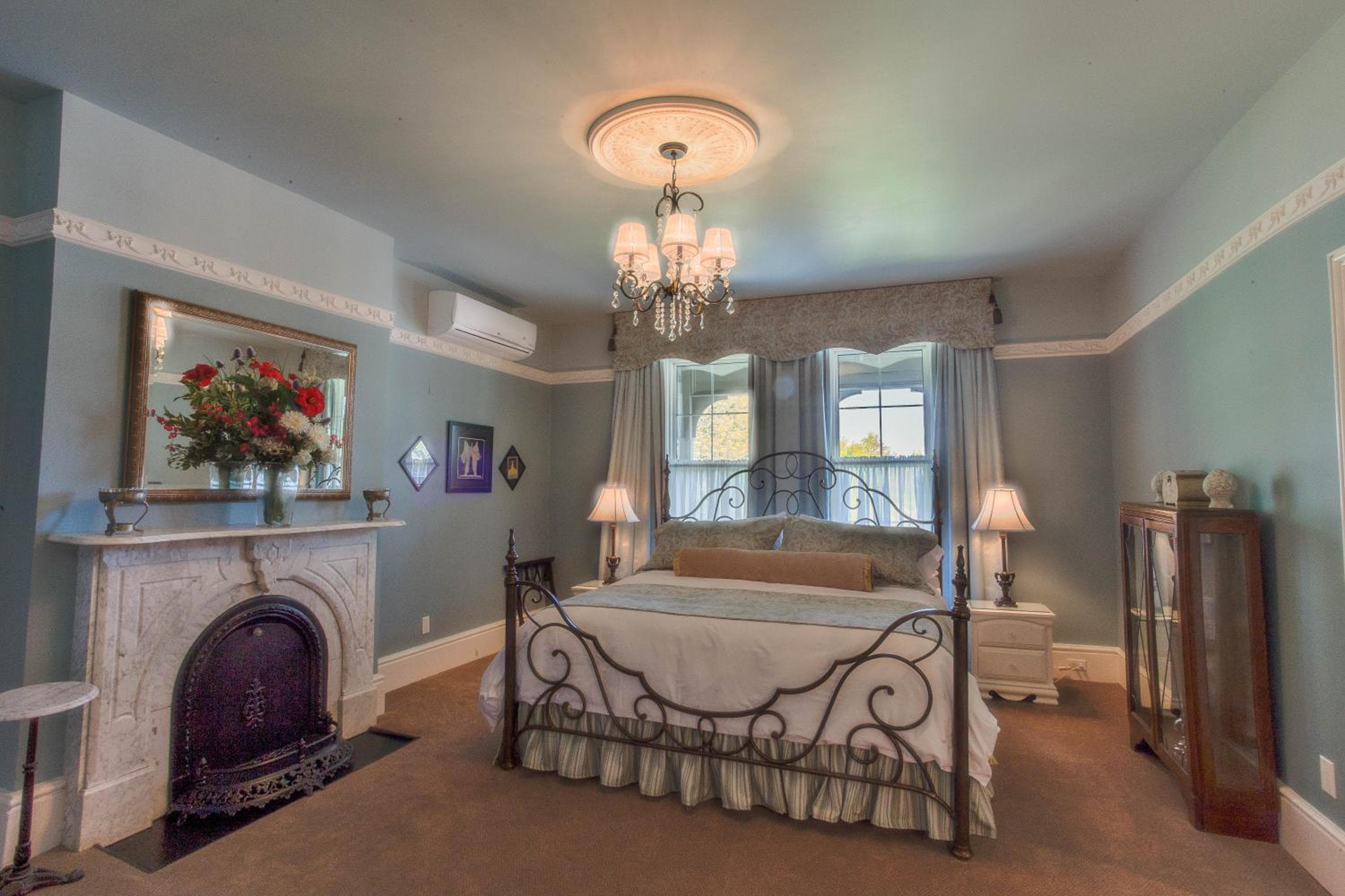 The Woodview Inn