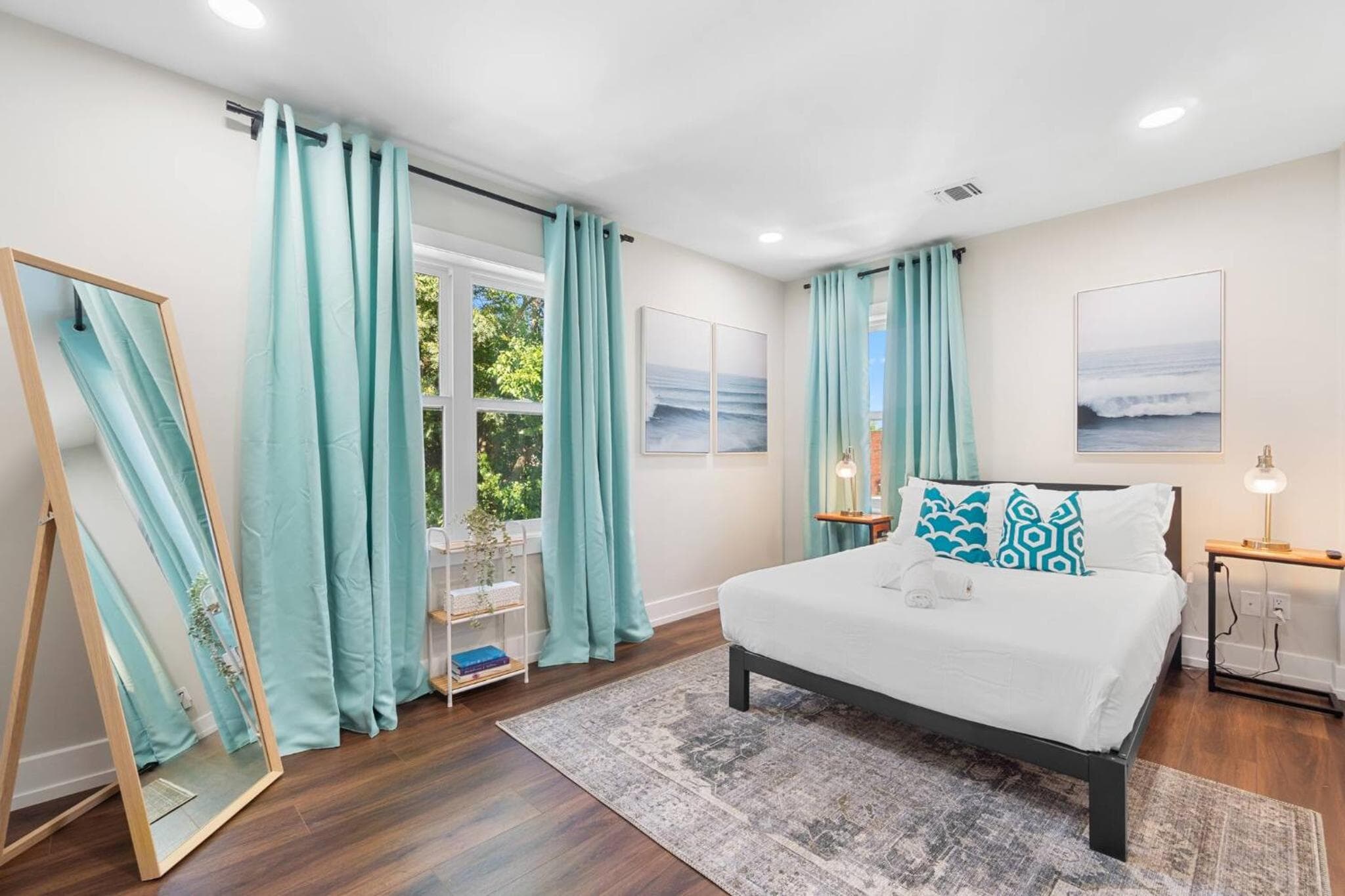 Quiet 2BR Apt, 20 Mins to NYC - Steps to transit