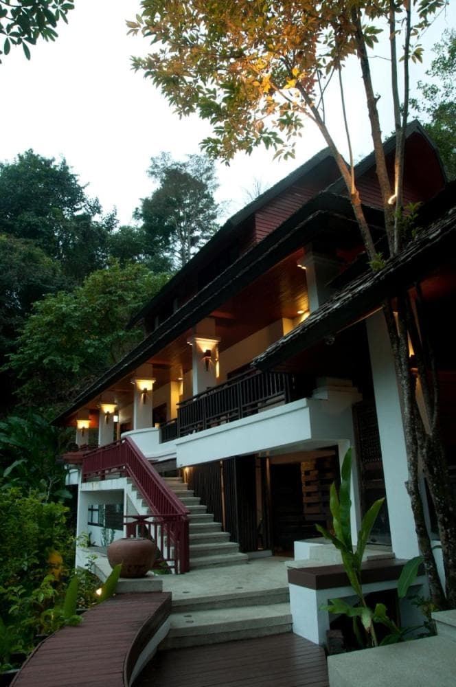J Valley Resort