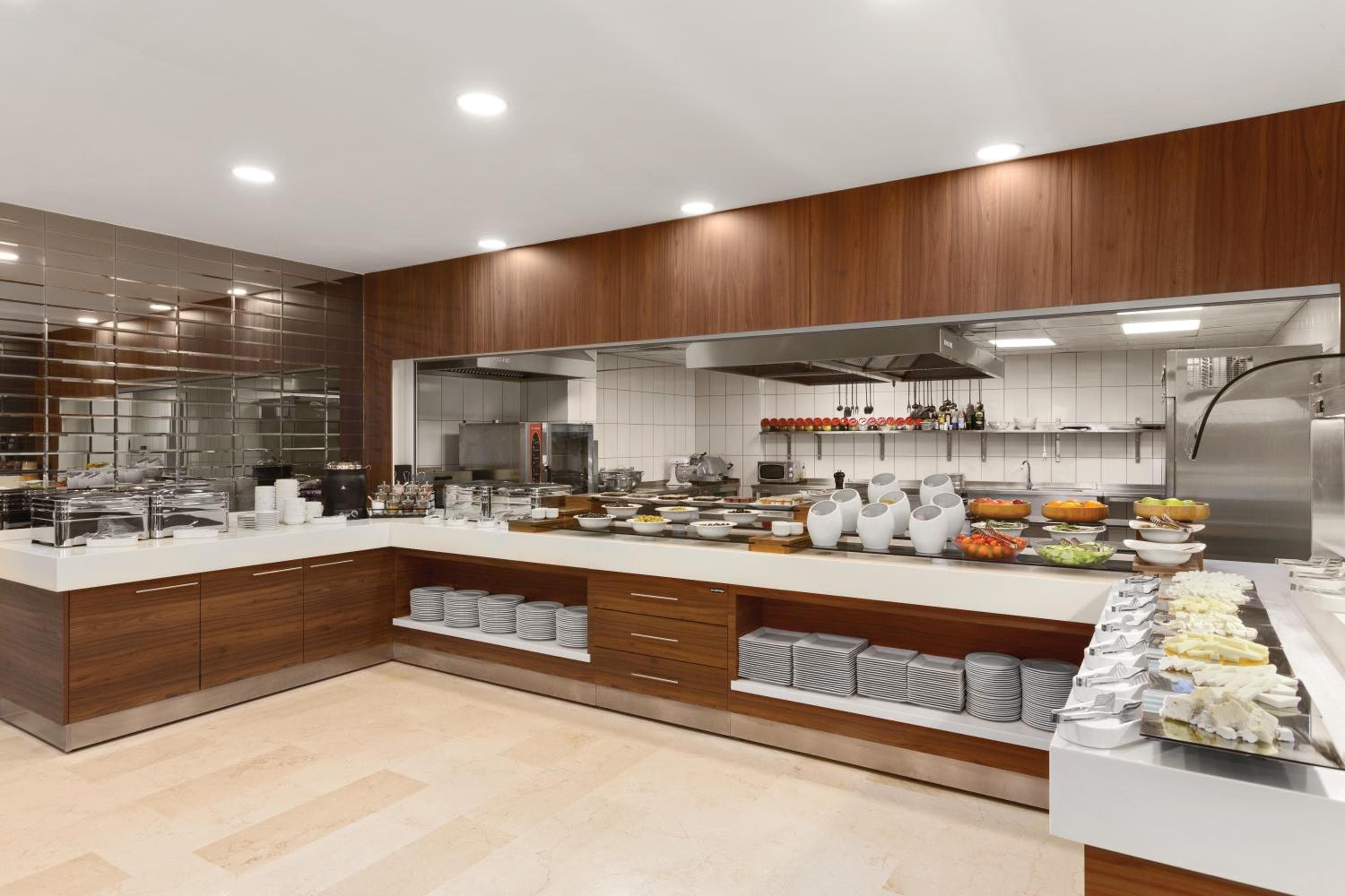 Ramada Encore Istanbul Kartal