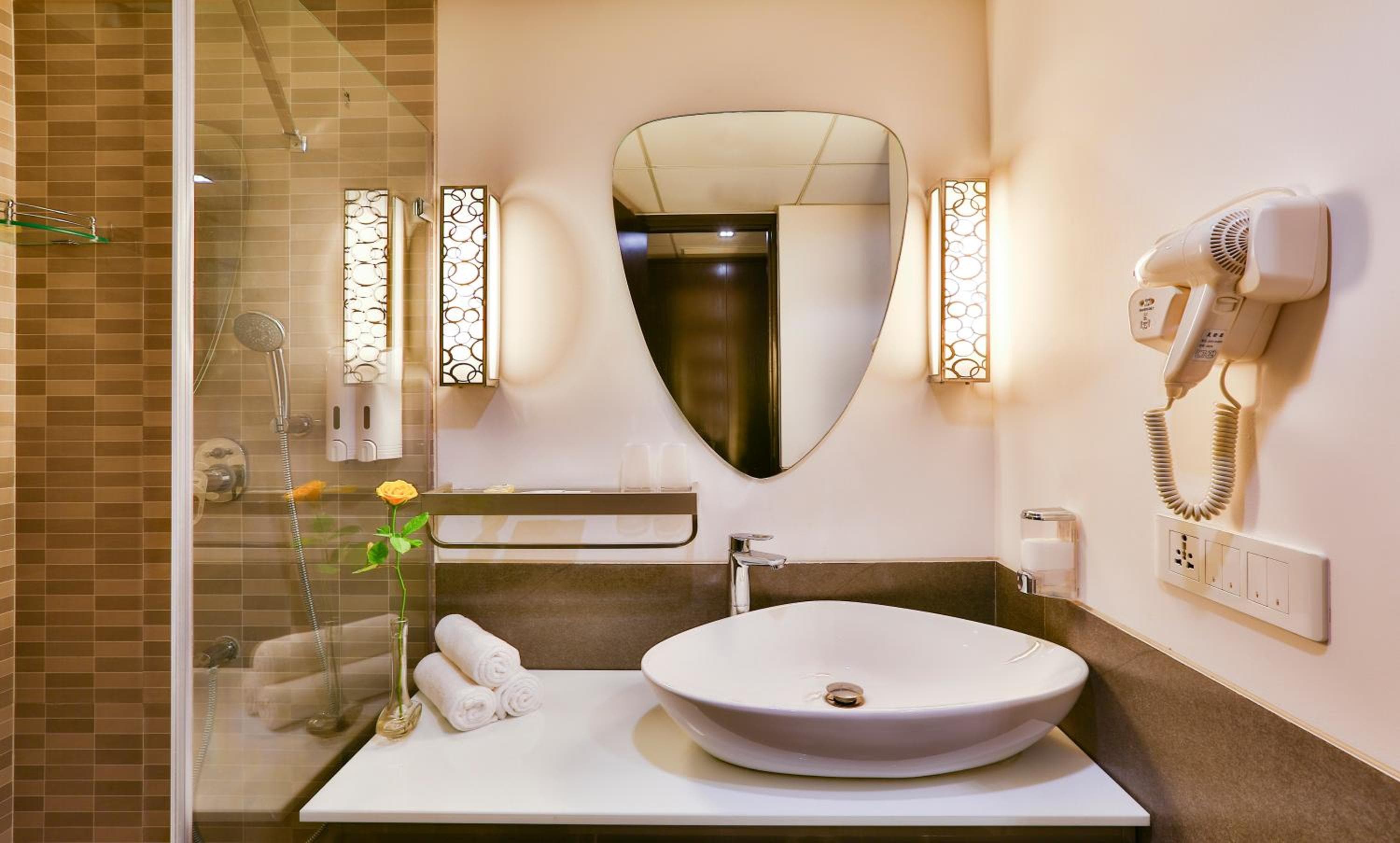 T24 Residency Mumbai International Airport Hotel