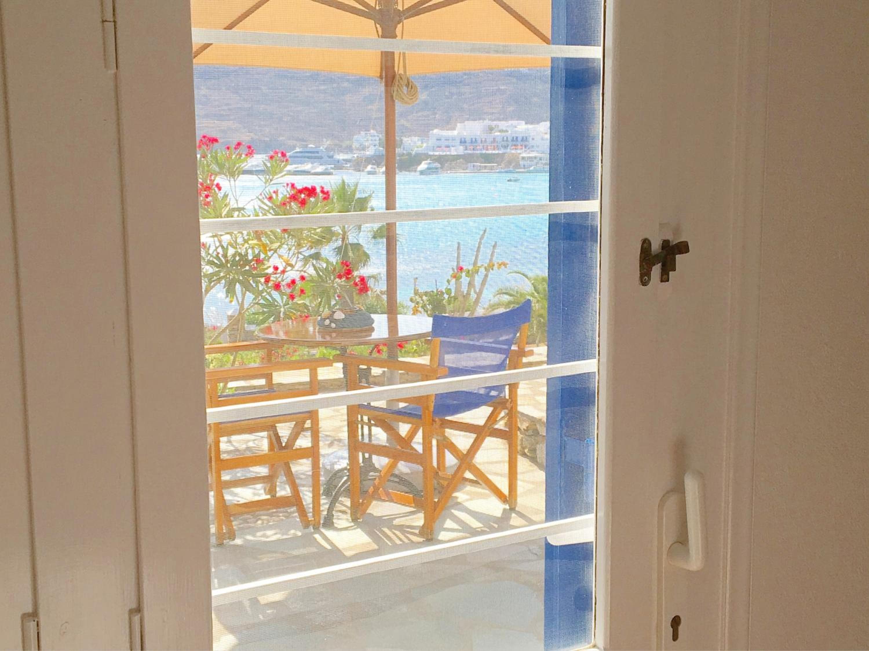Only yours , Mykonos - Private pool & sea view suites near Scorpios