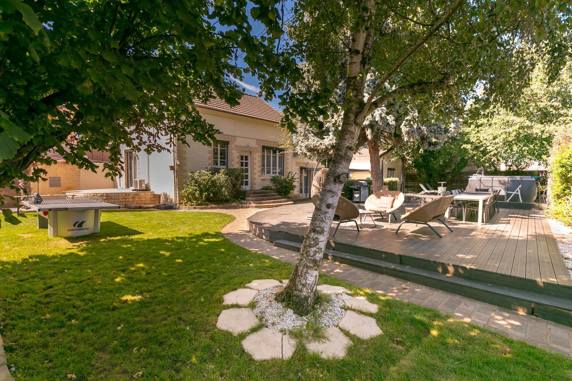 Villa Maxonale près de Paris avec Piscine Chauffée, Sauna et Jacuzzi