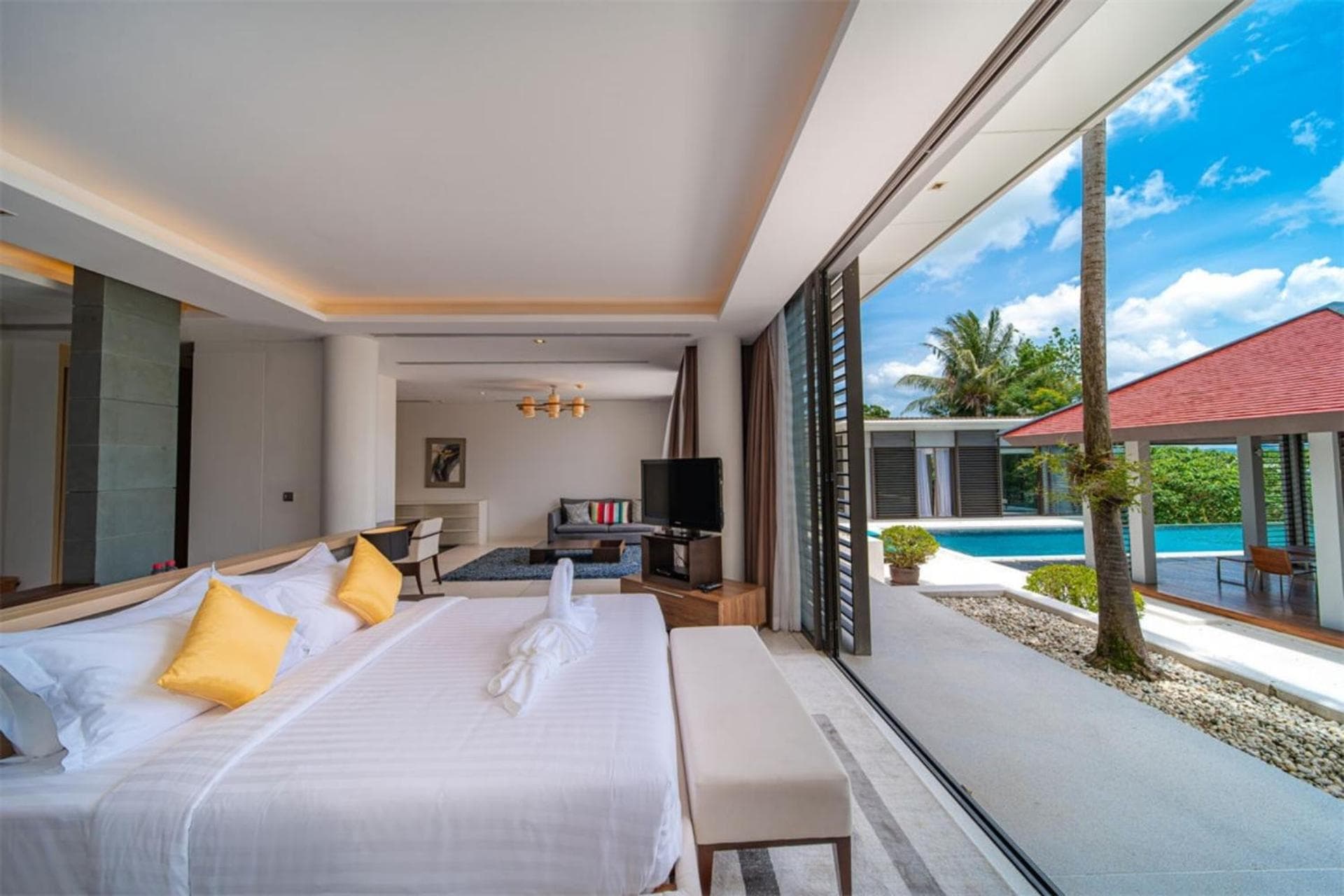 5BR Ocean View Pool Villa with Breakfast & Daily Maid- Villa Elegance by Warm Plus