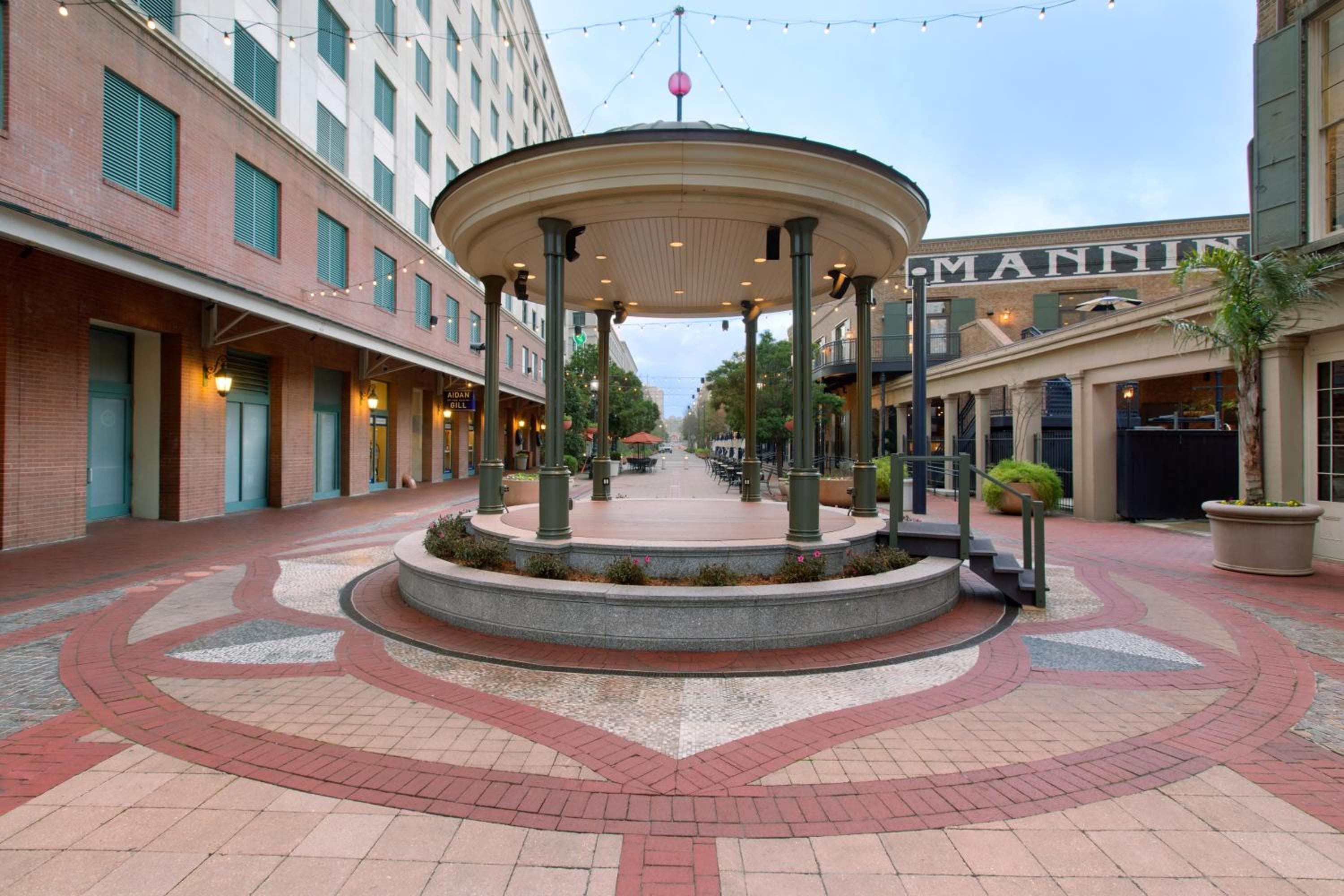 Harrah's New Orleans Hotel & Casino - A Caesars Rewards Destination