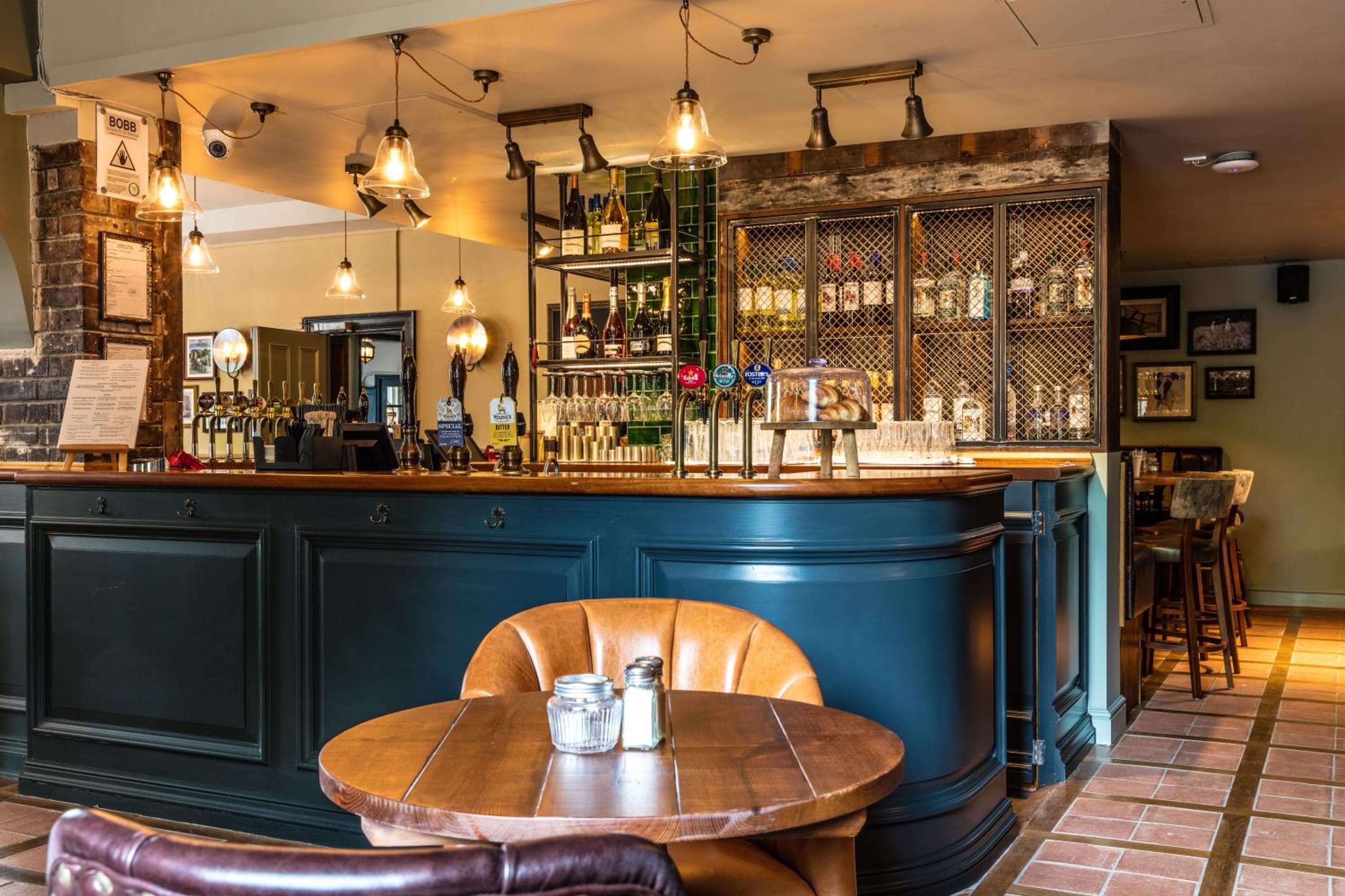 Greyhound Hotel