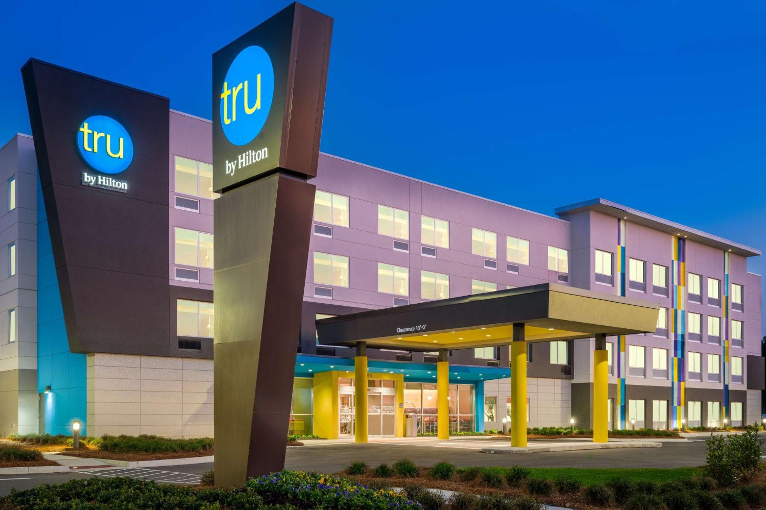 Tru By Hilton Savannah Airport