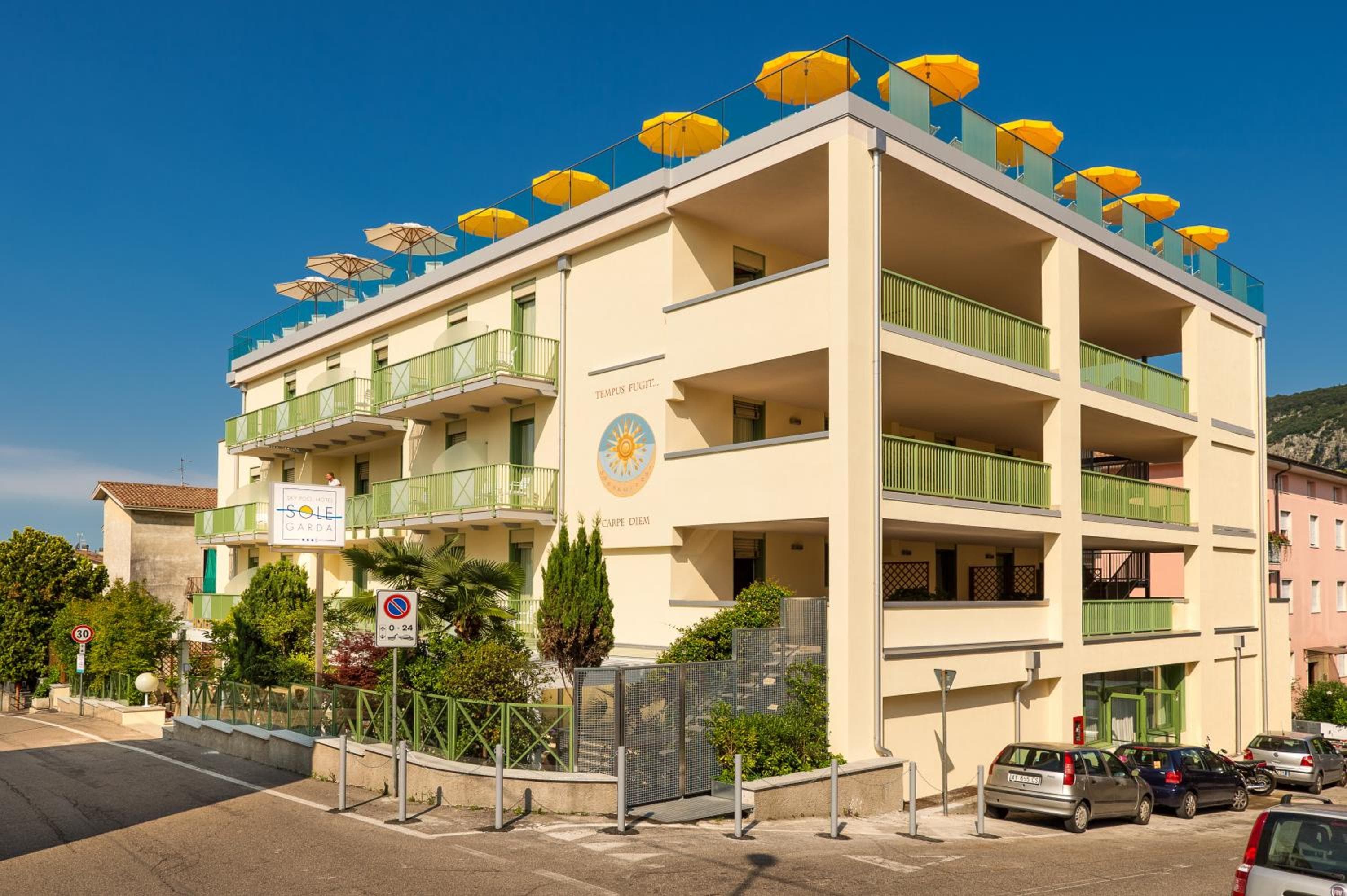 Sky Pool Hotel Sole Garda