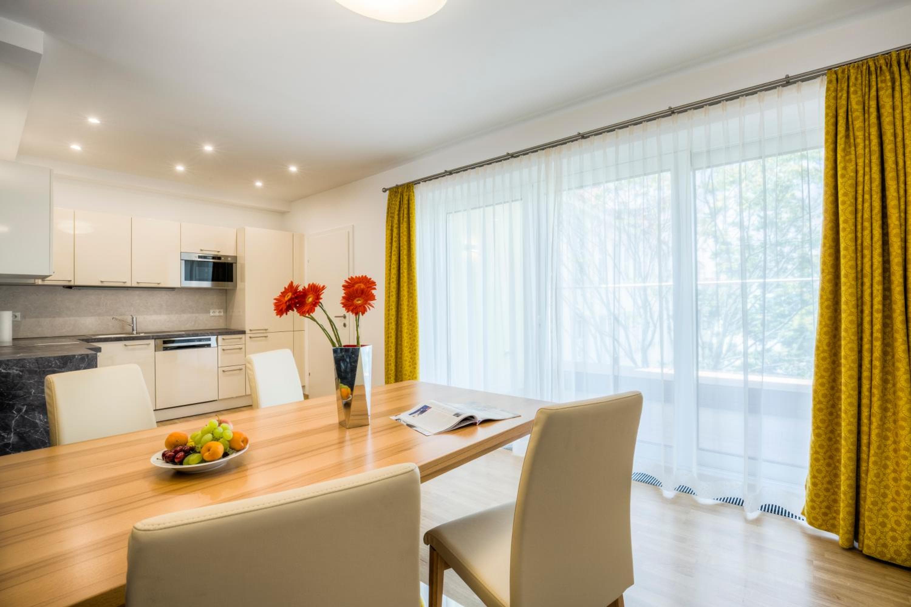 Vienna Grand Apartments City