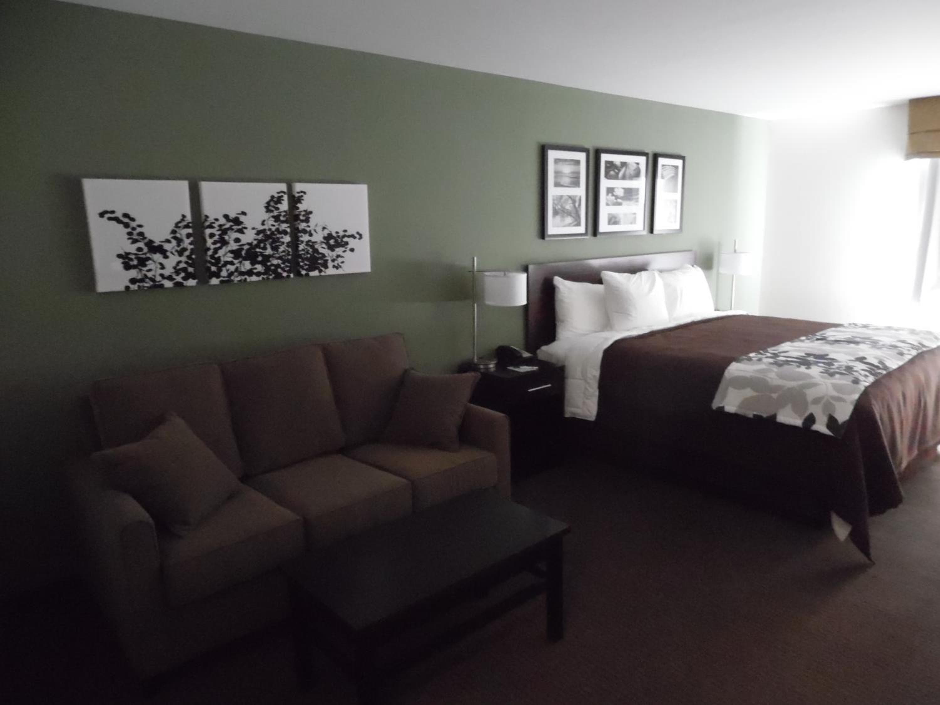 Sleep Inn & Suites Syracuse Airport