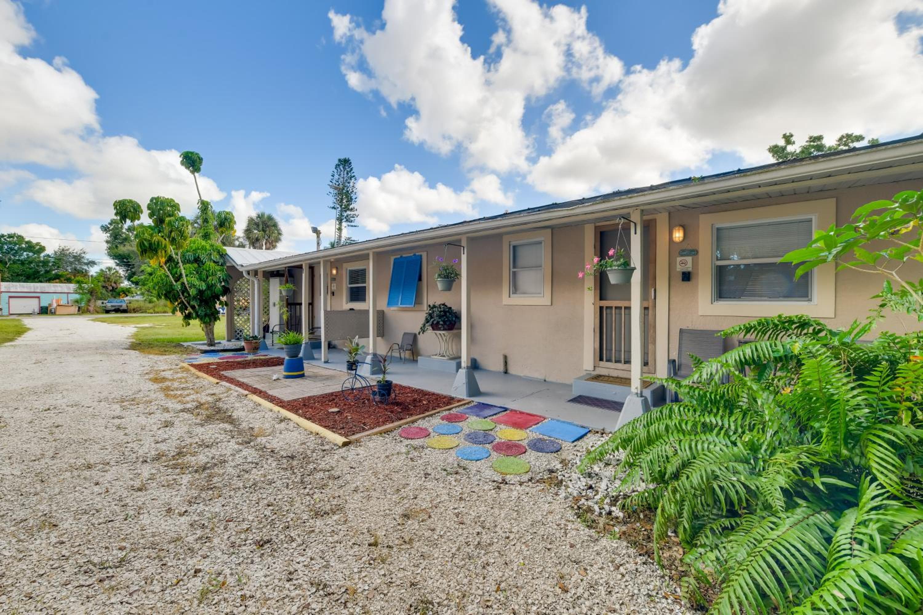 < 1 Mi to Beach: Peaceful Escape in Nokomis