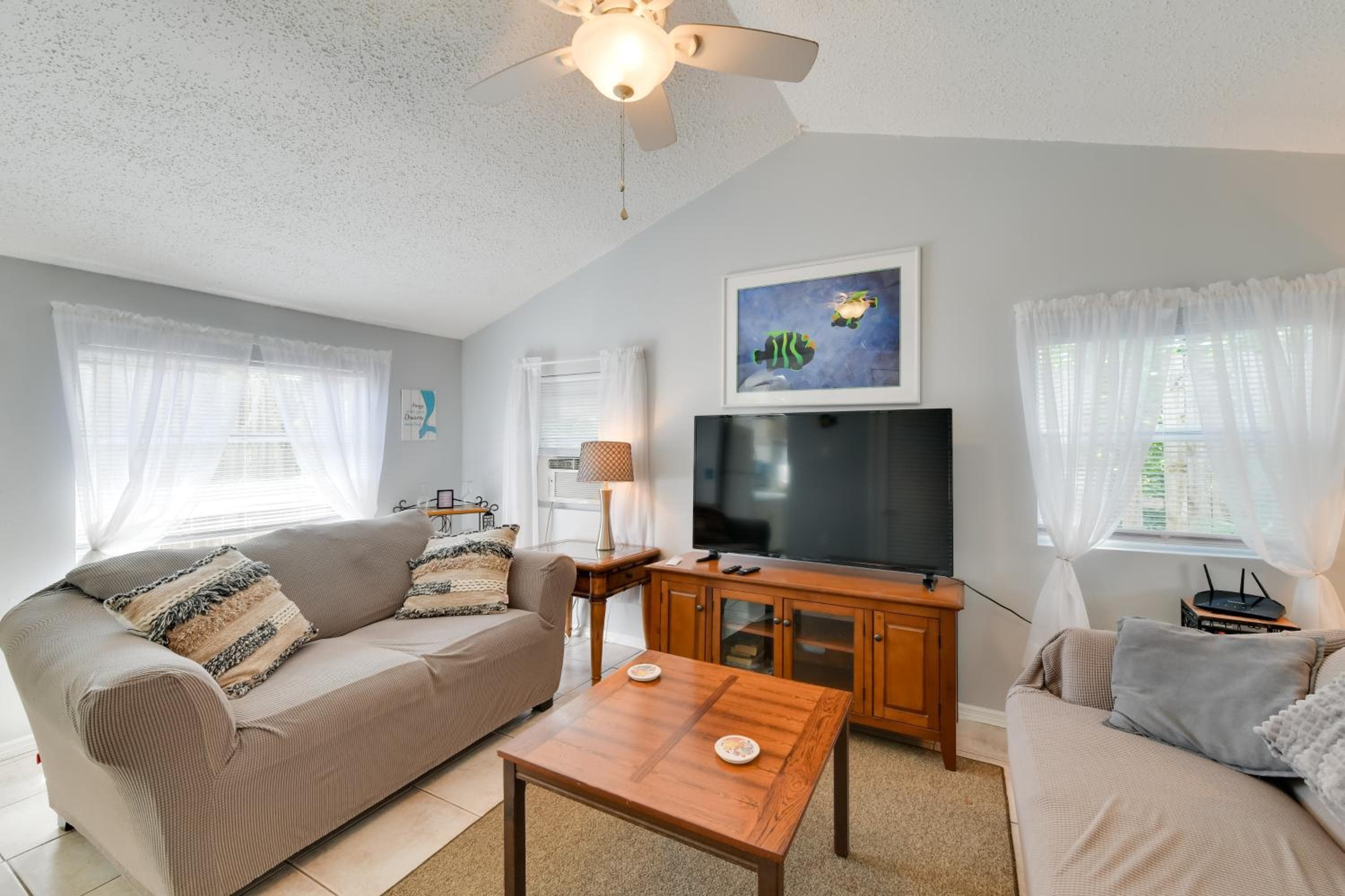 < 1 Mi to Beach: Peaceful Escape in Nokomis