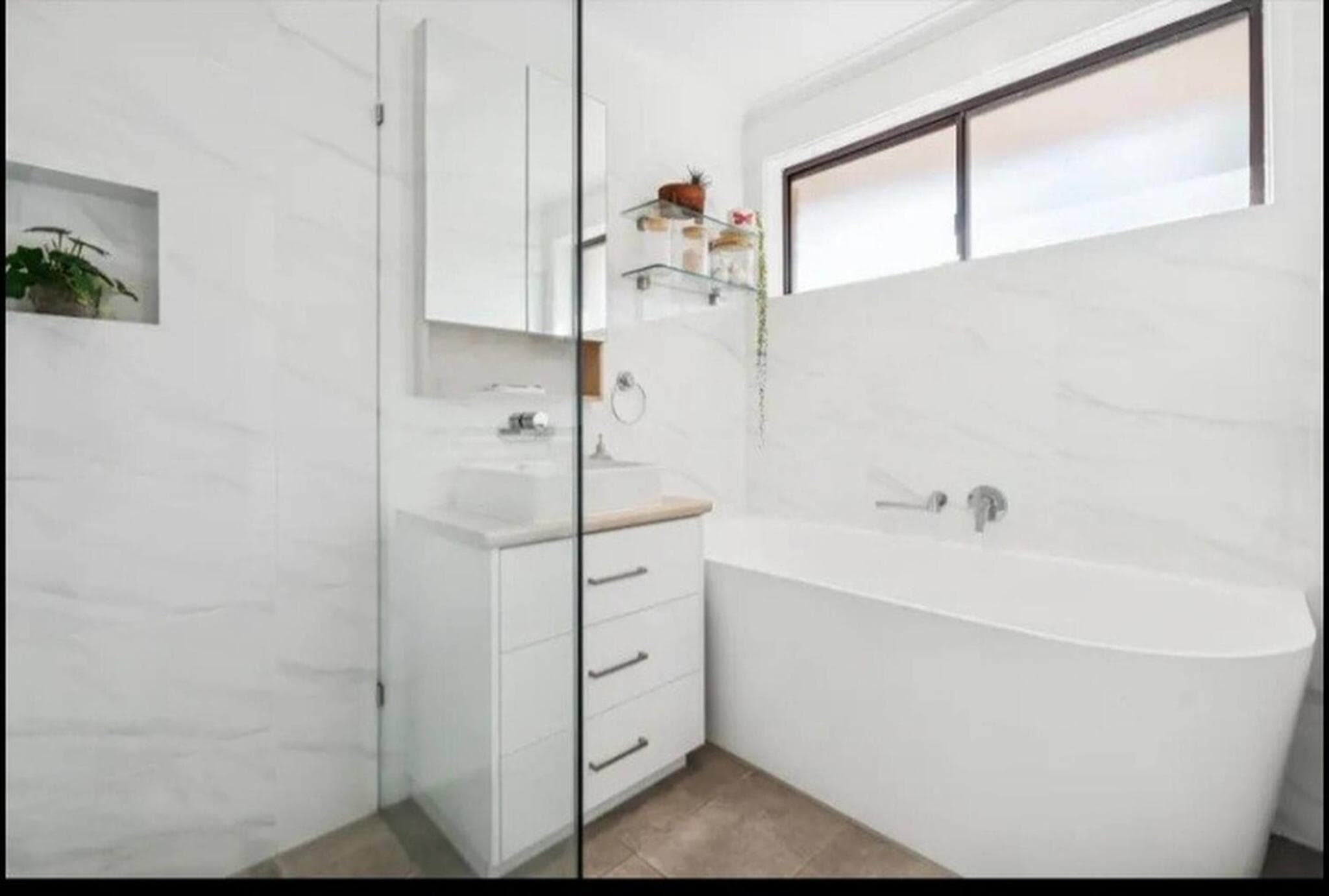 Charming 3-Bedroom House in Meadow Heights - Perfect Family Retreat