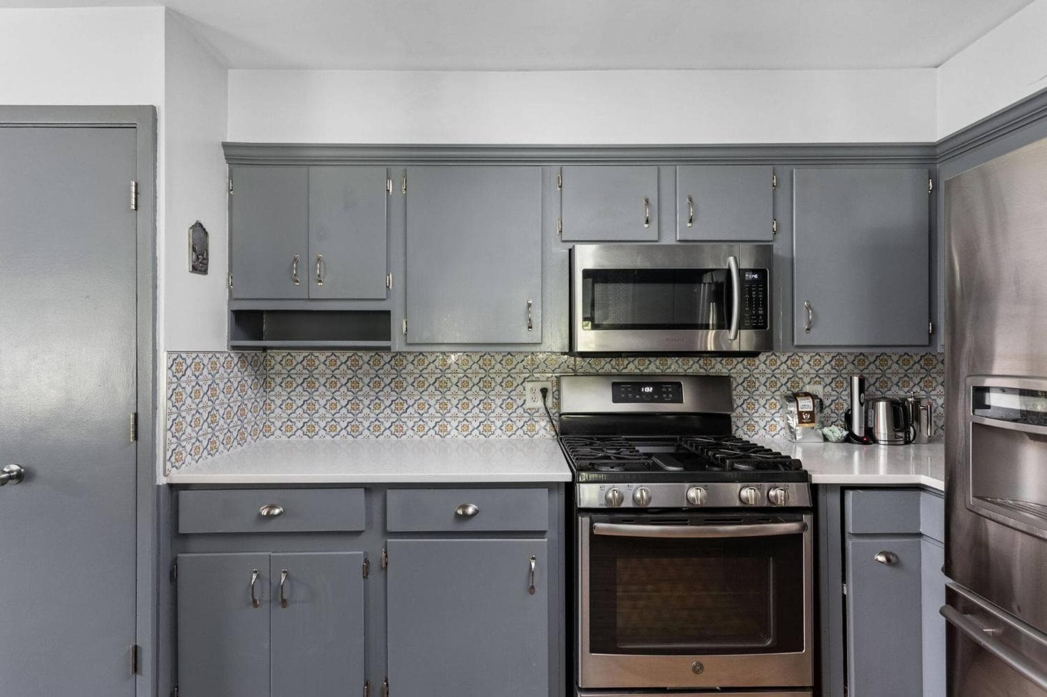 4Bedroom 2 Bath Home in Arts District-Smoky Row A Duplex