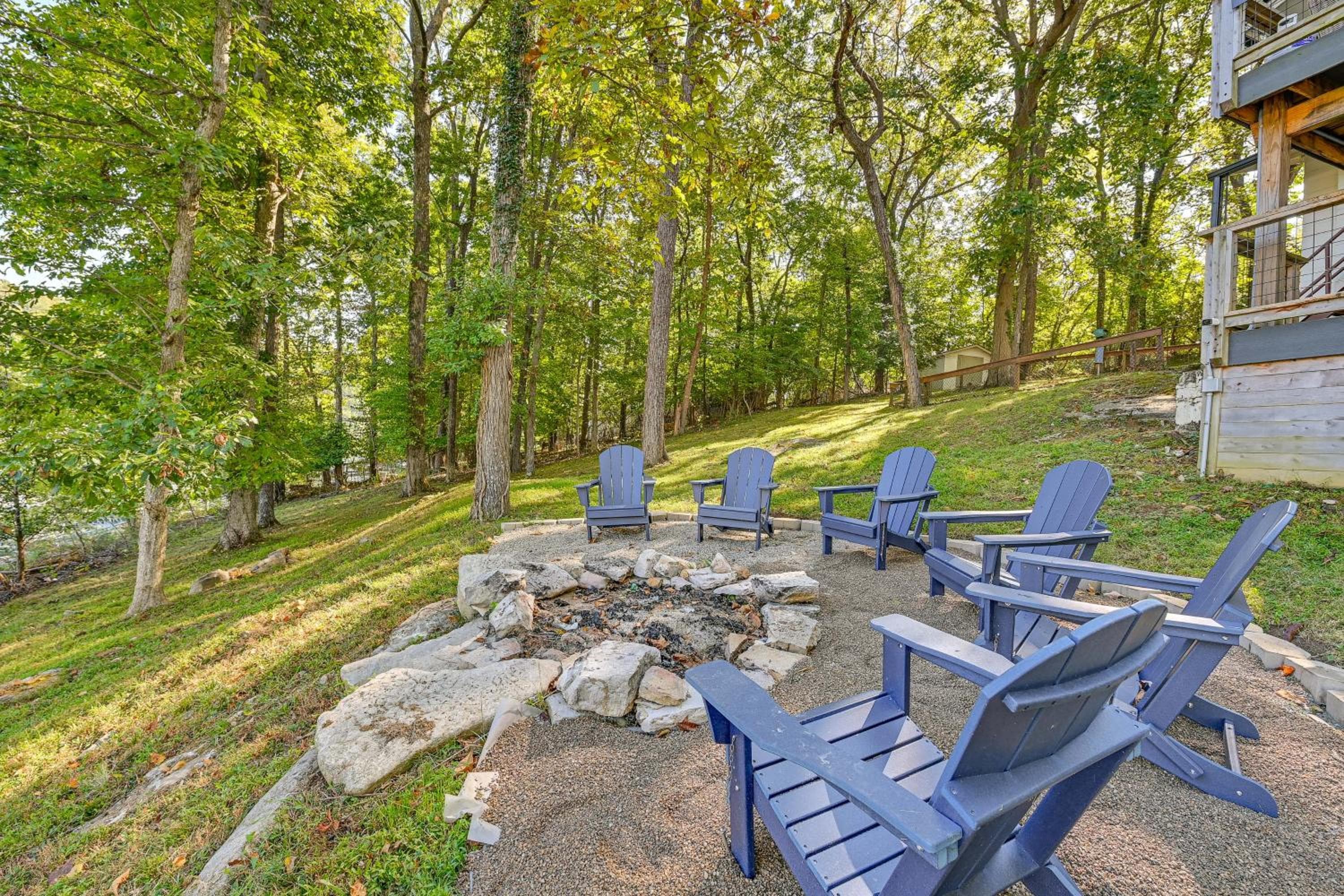 Herrington Lake Retreat w/ Dock, 1 Mi to Marina!