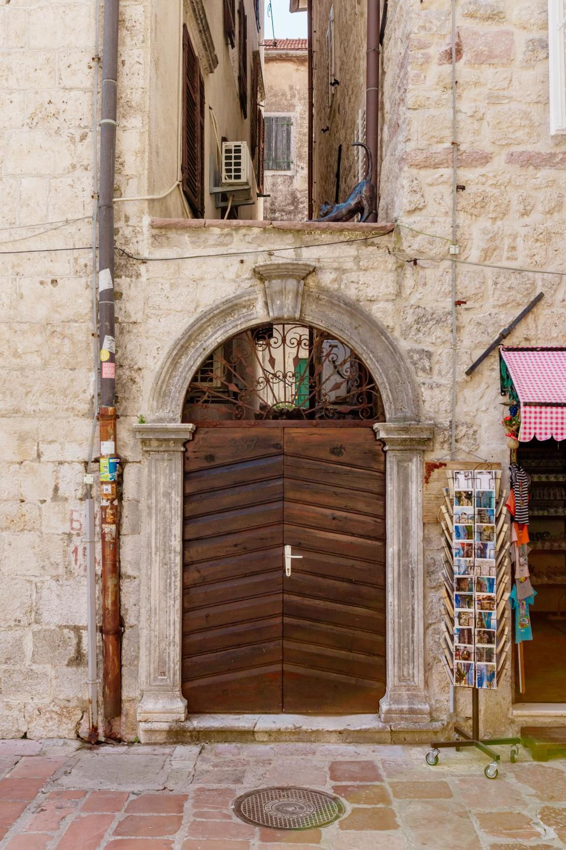 Old Town Museum Square Apartment
