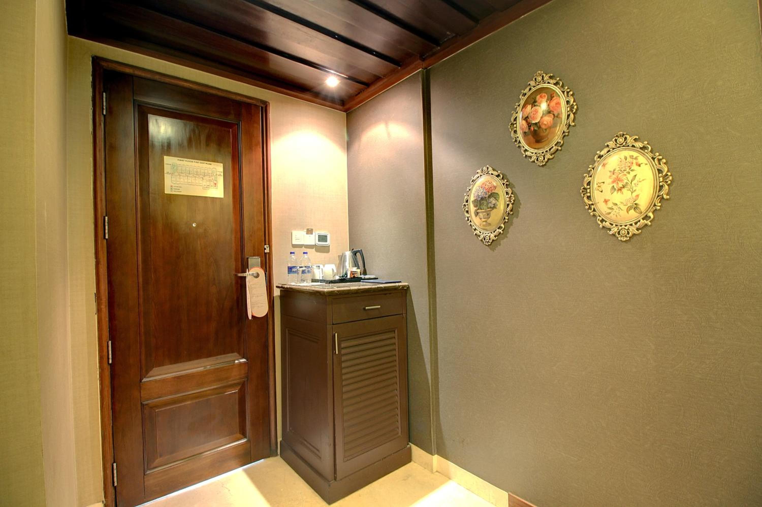 The Pllazio Hotel