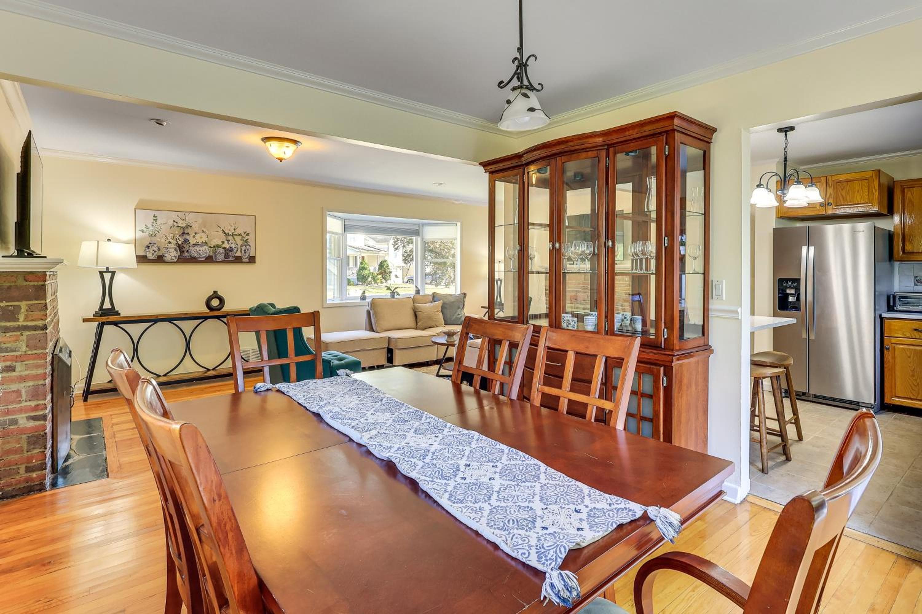 Spacious Fanwood Home w/ Decks, Walk to Park!