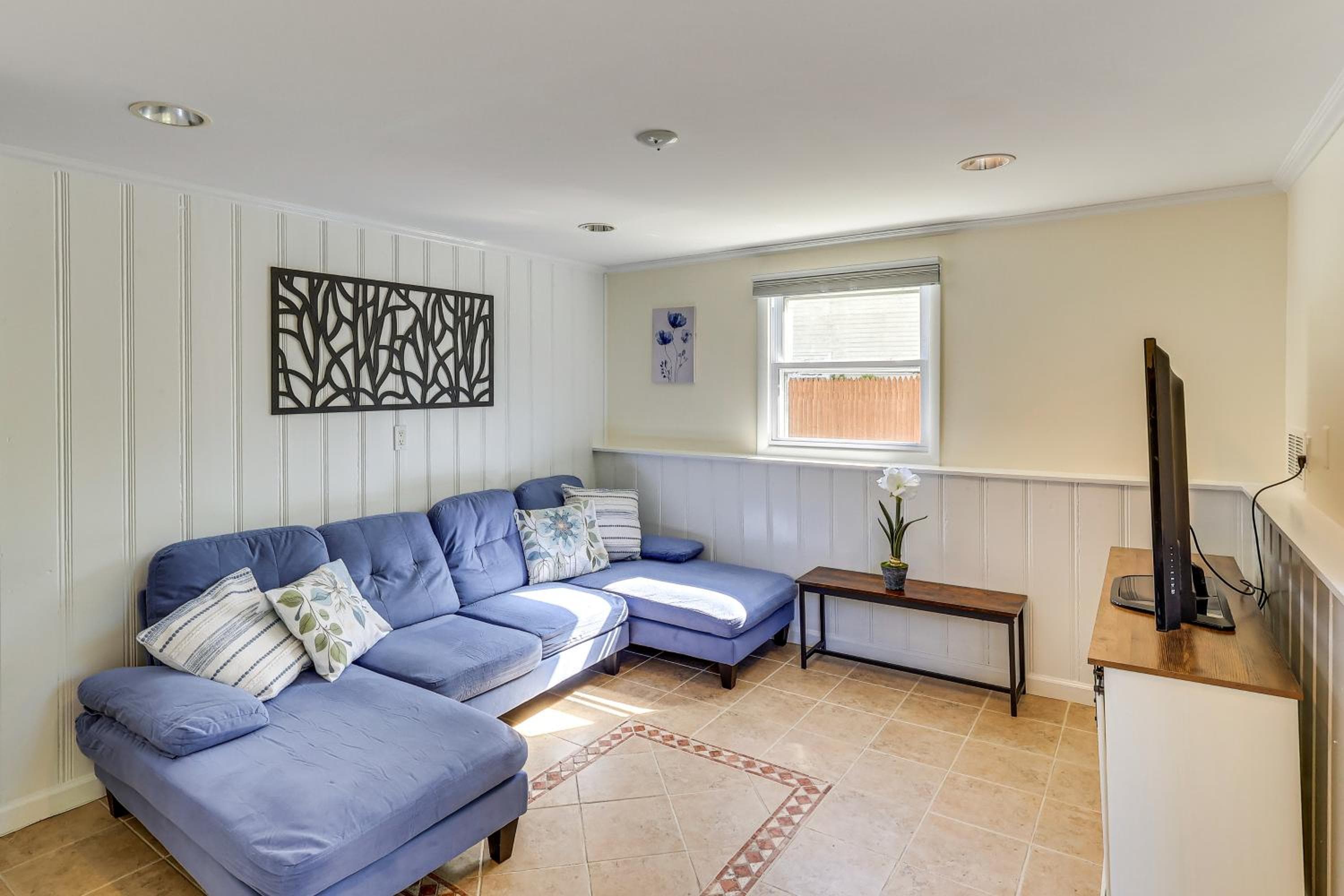 Spacious Fanwood Home w/ Decks, Walk to Park!