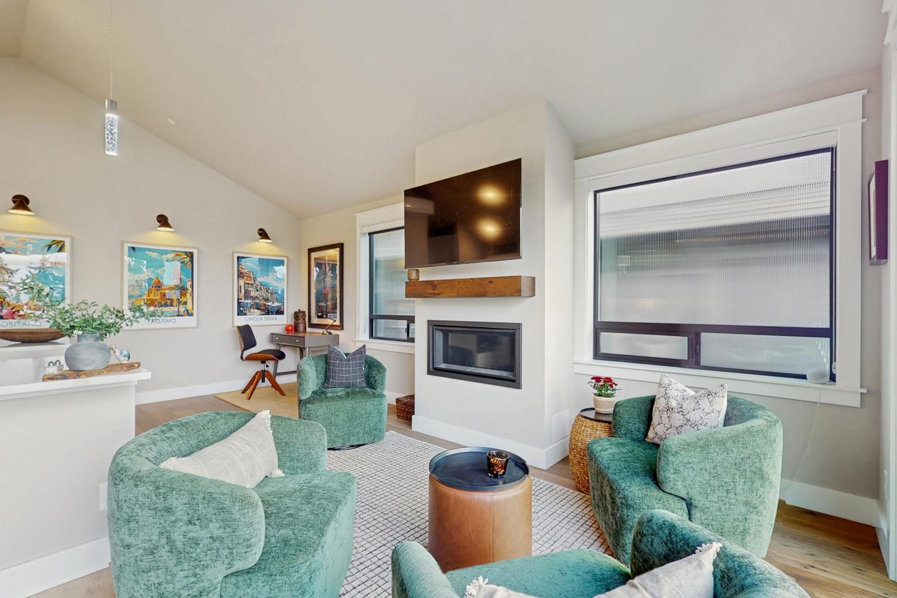 Mtn & Puget Sound Views at Mukilteo Retreat