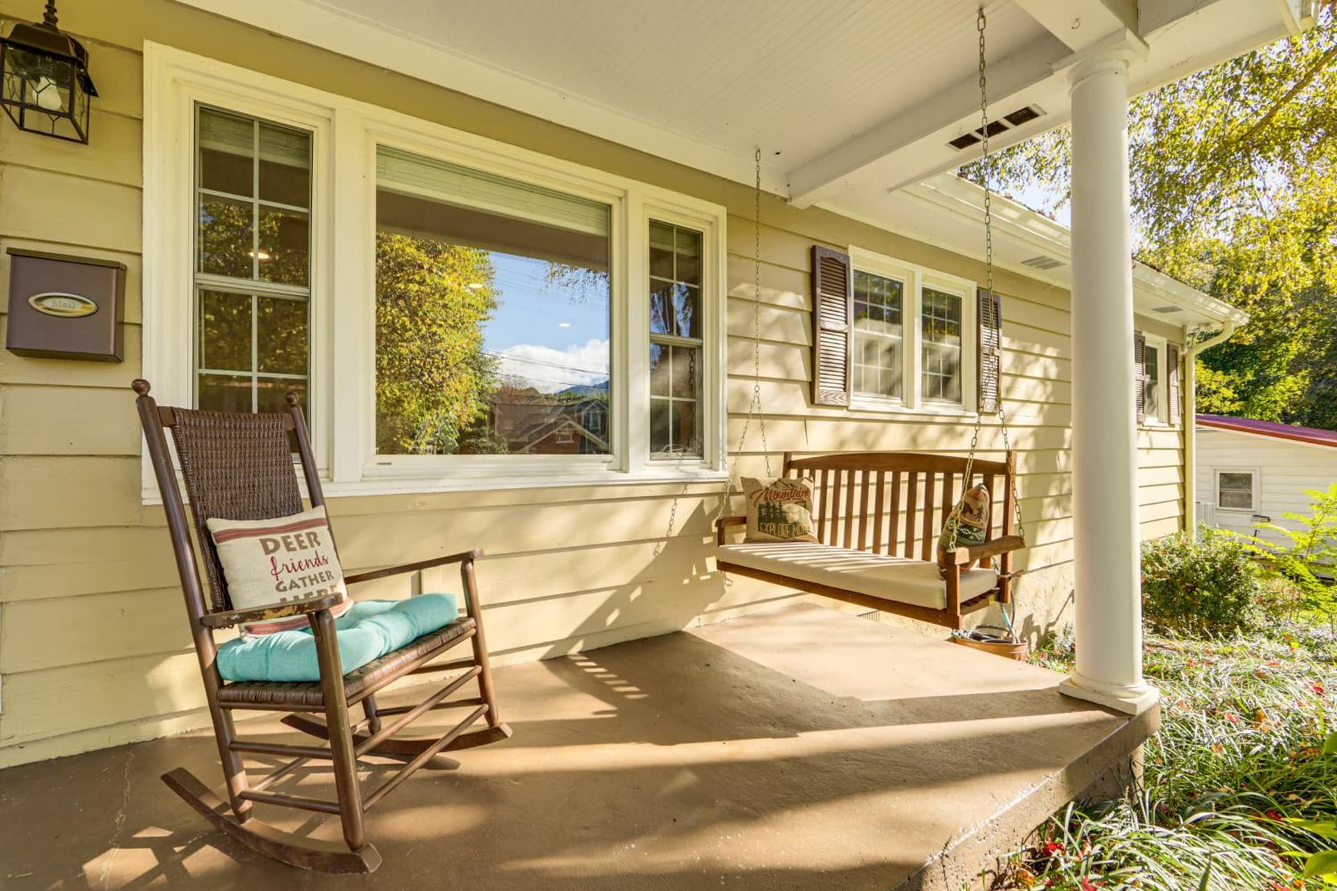 Walk to Frog Level Historic District! Home w/ Deck
