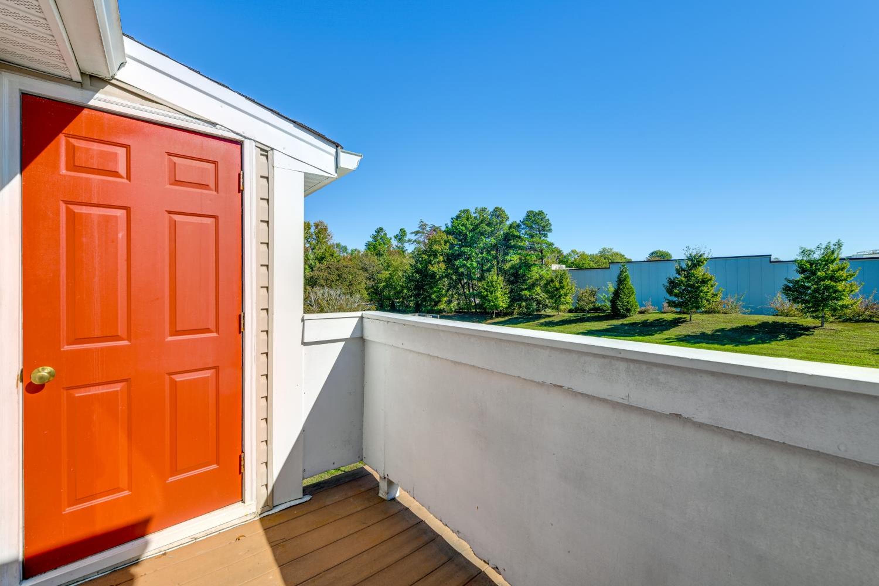 Nurse-Ready Richmond Condo 4 Mi to Medical Centers