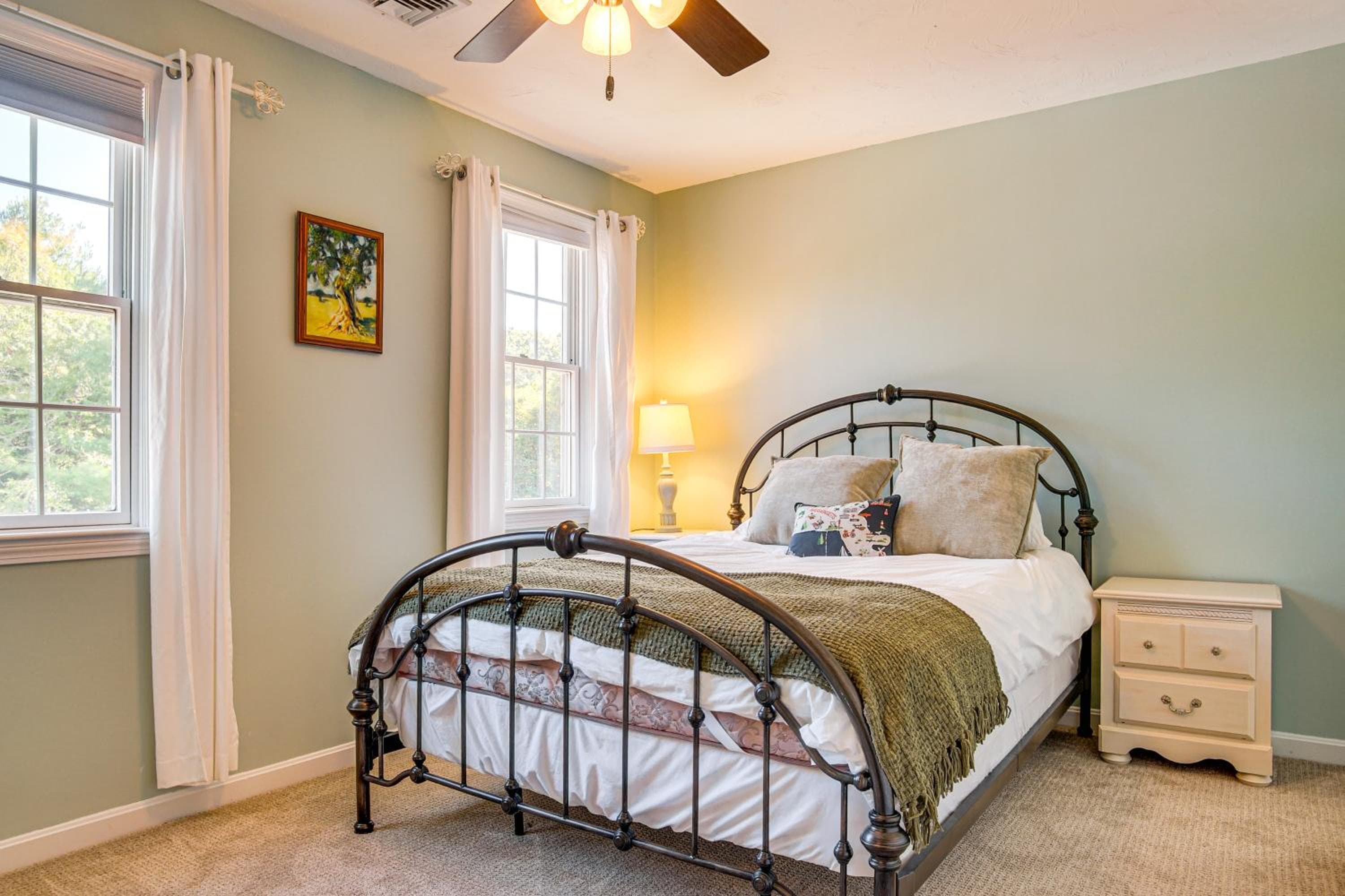 3 Mi to Megansett Beach: Home w/ Pool & Game Room