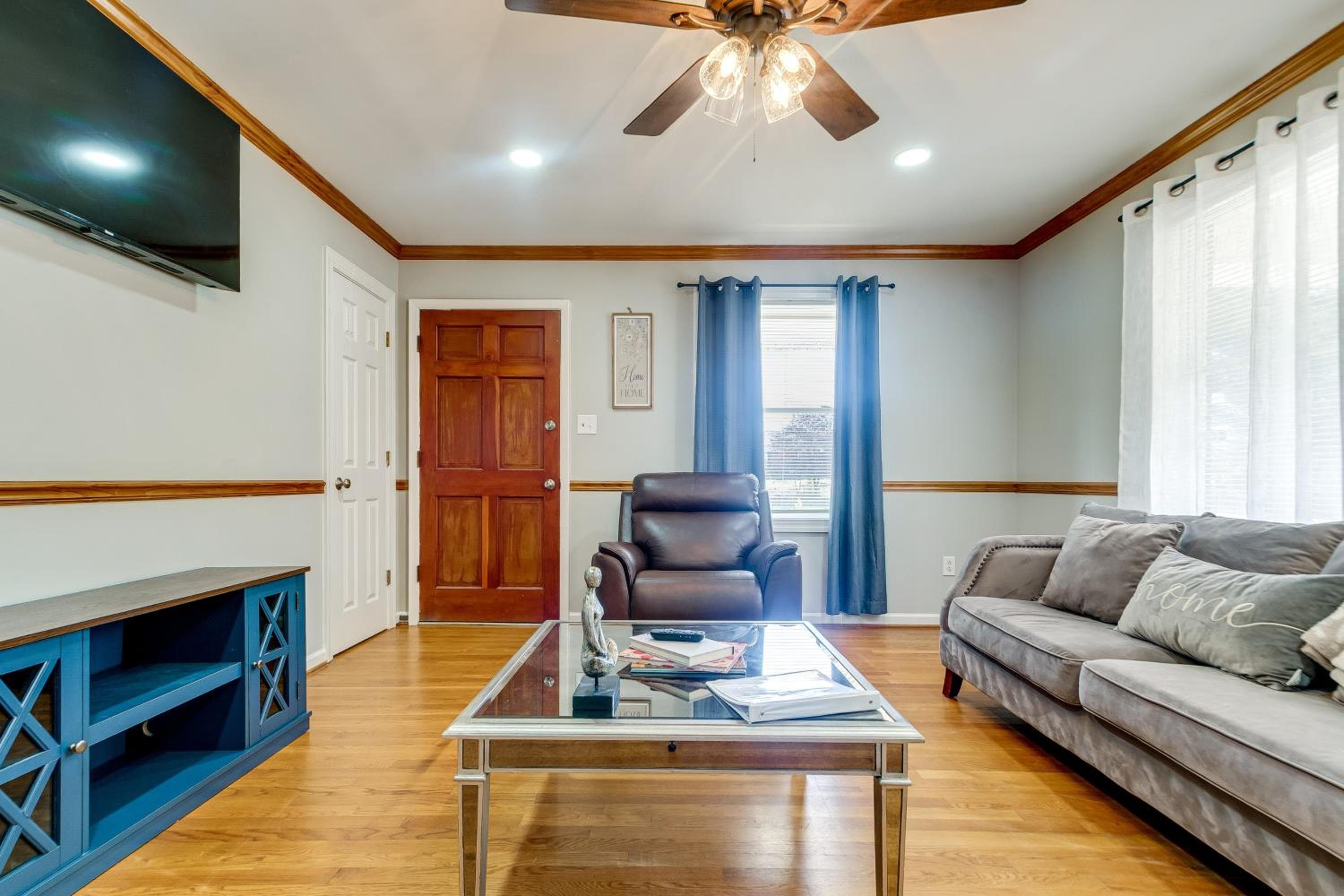 Golf & Hike: Family Home 8 Mi to Downtown Clayton