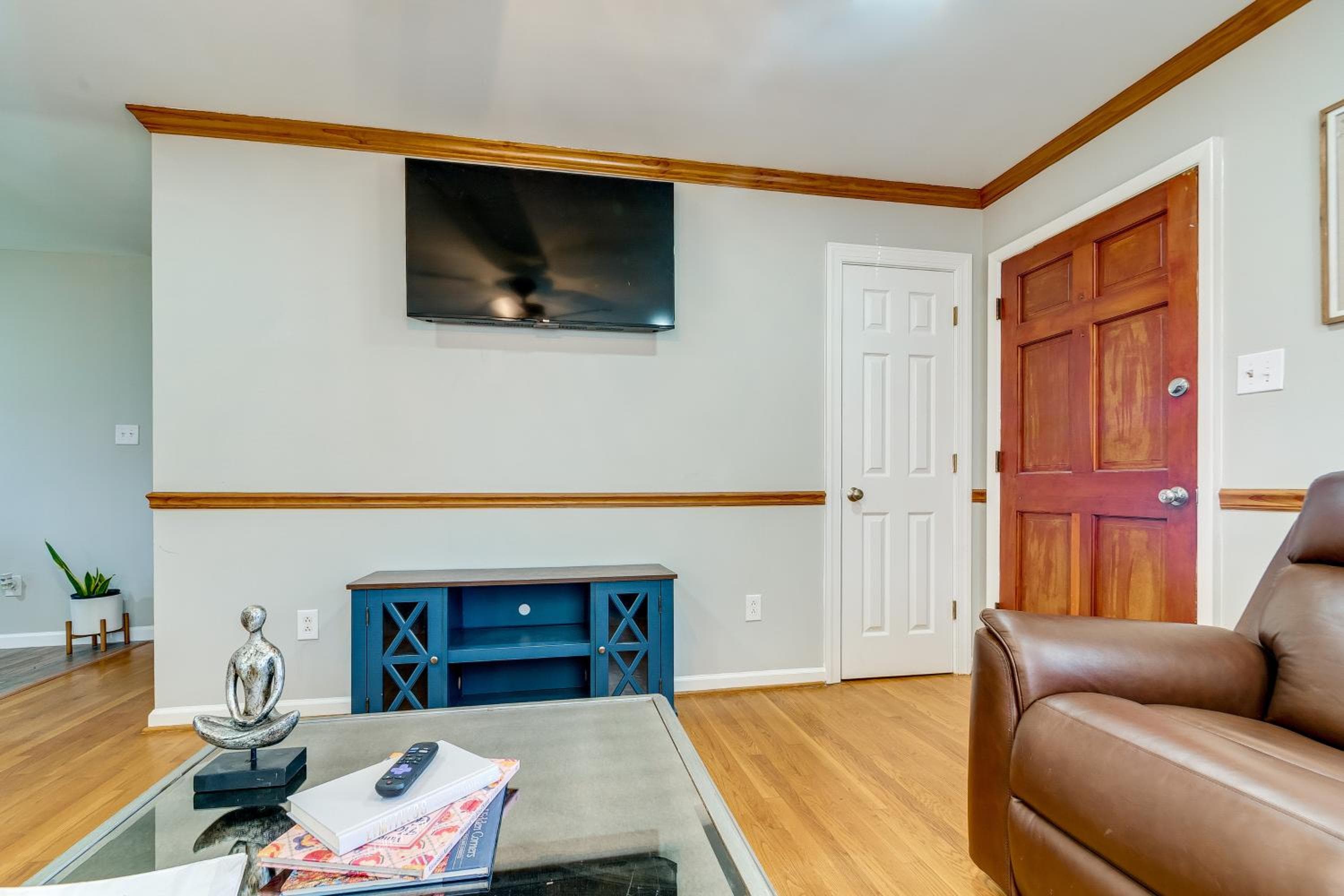 Golf & Hike: Family Home 8 Mi to Downtown Clayton