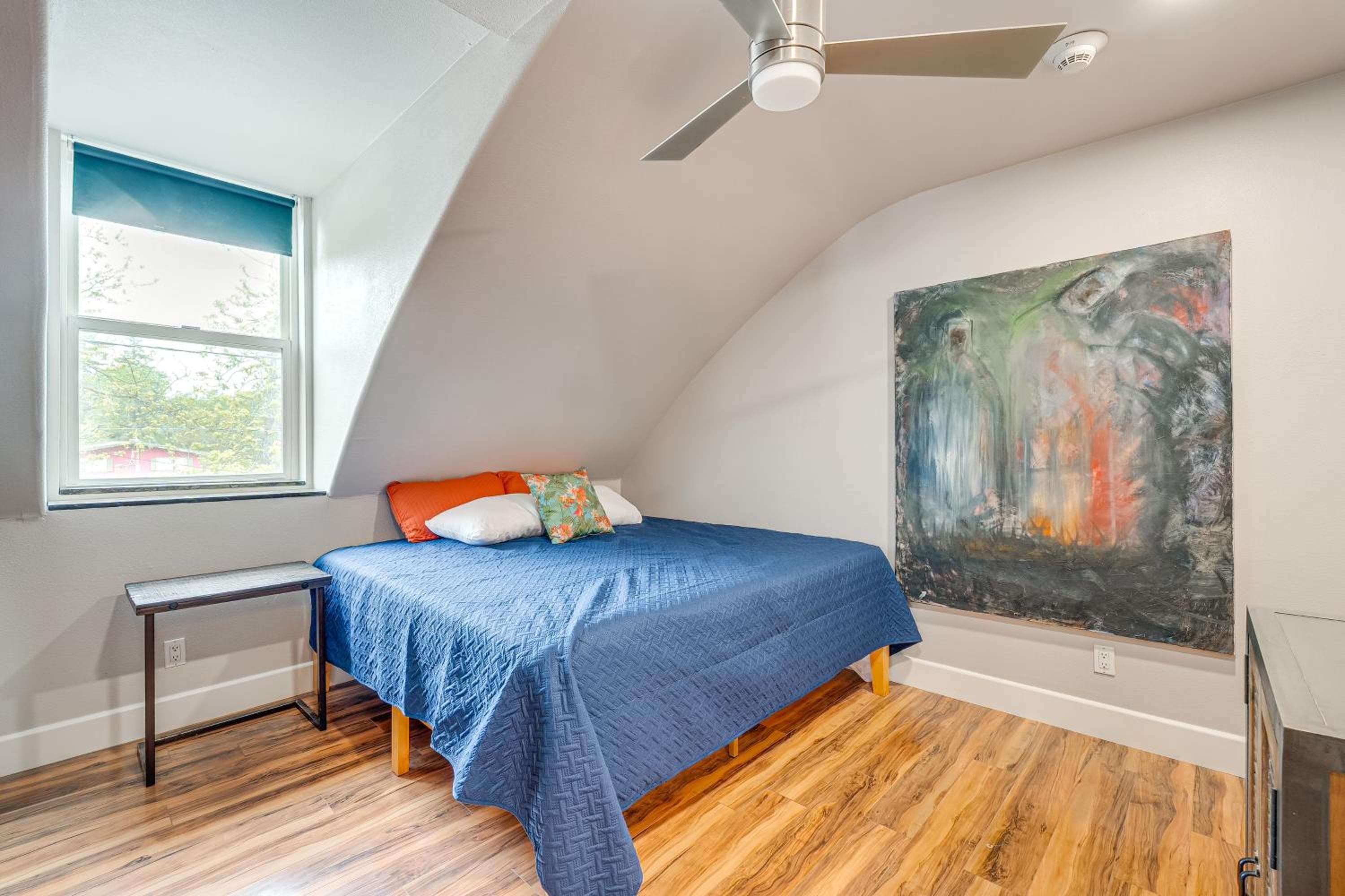 Easily Explore Fair Oaks Village! Unique Condo