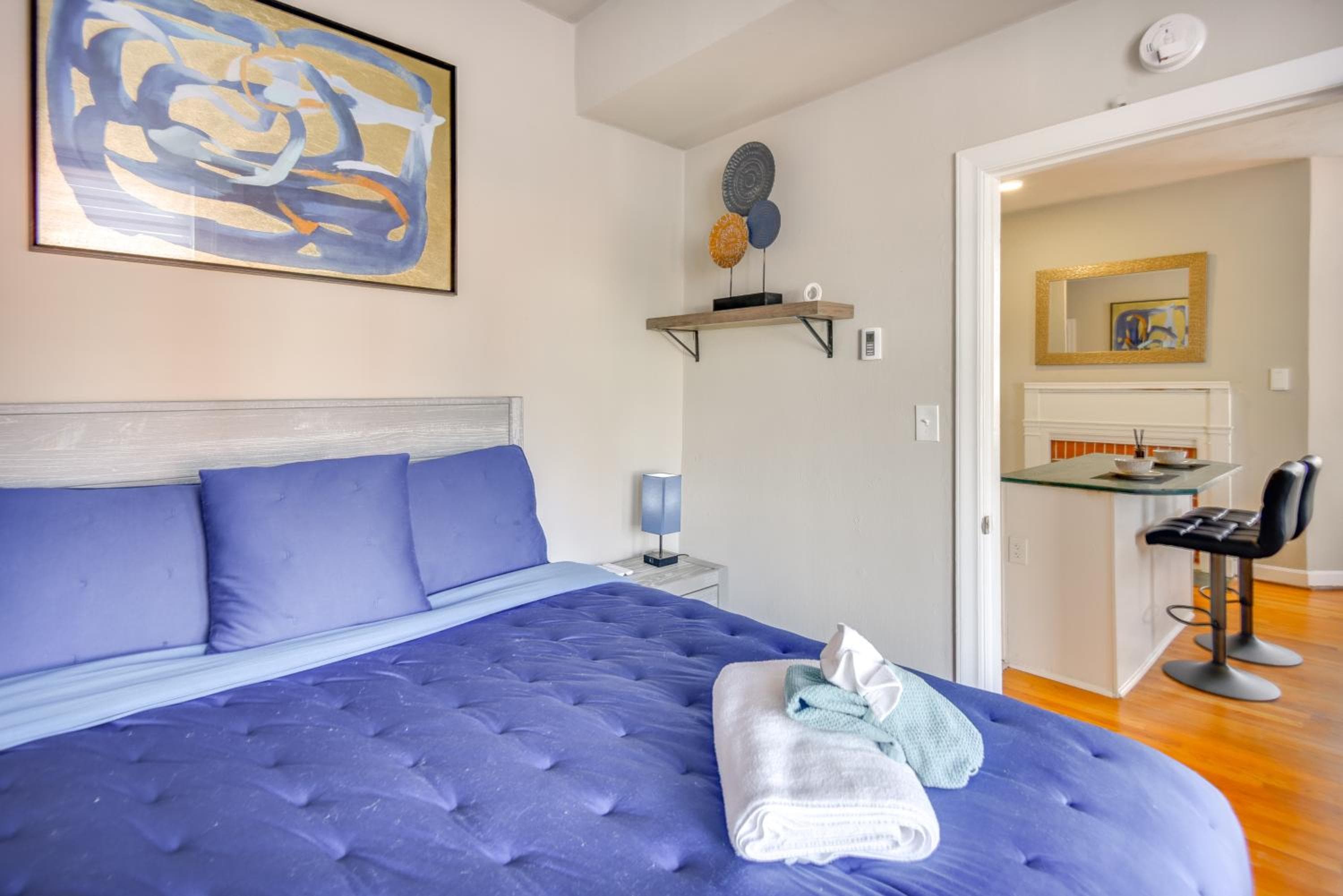 Steps to Elizabeth River & Dtwn! Portsmouth Condo