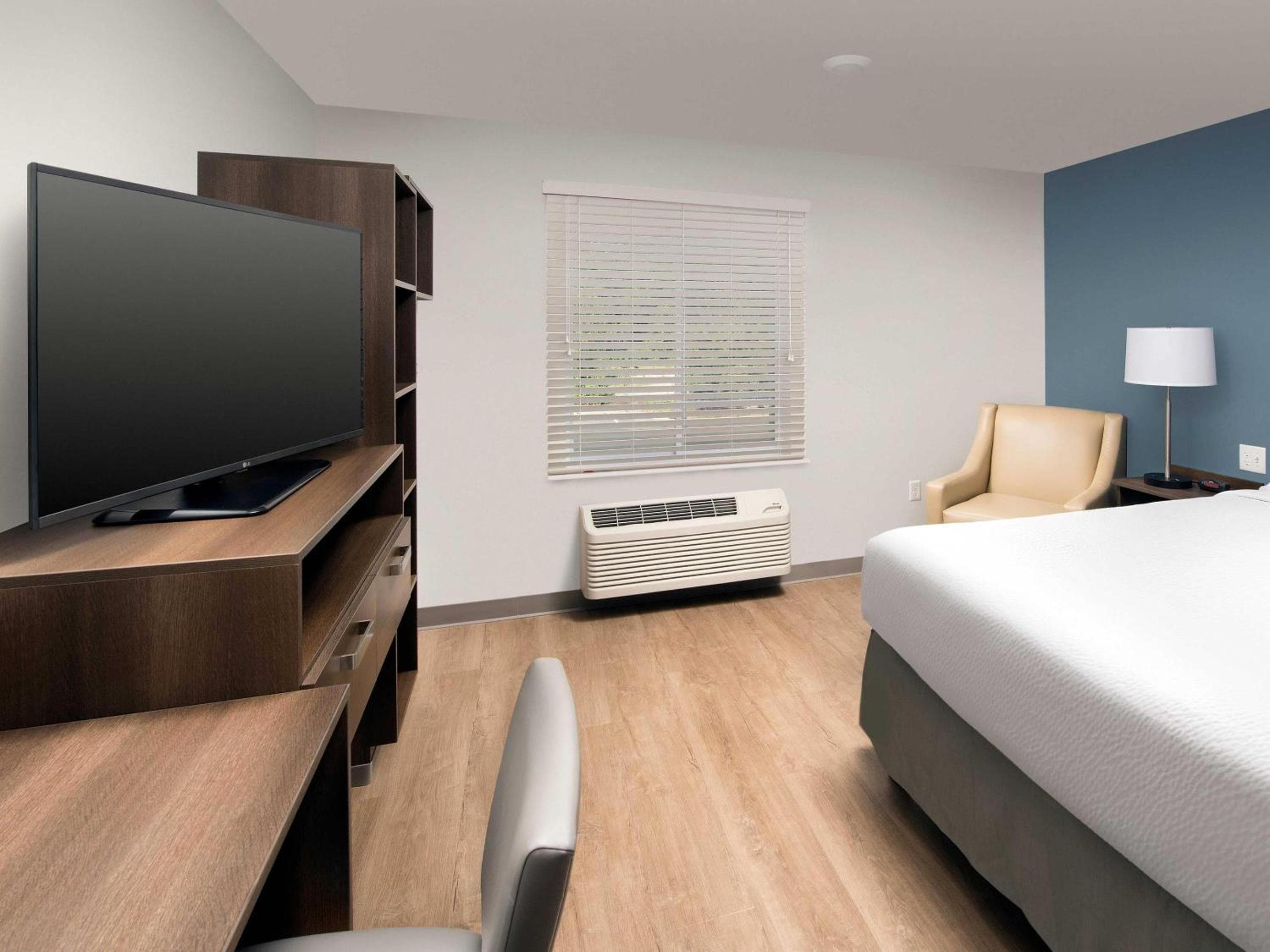 WoodSpring Suites Charlotte Northlake