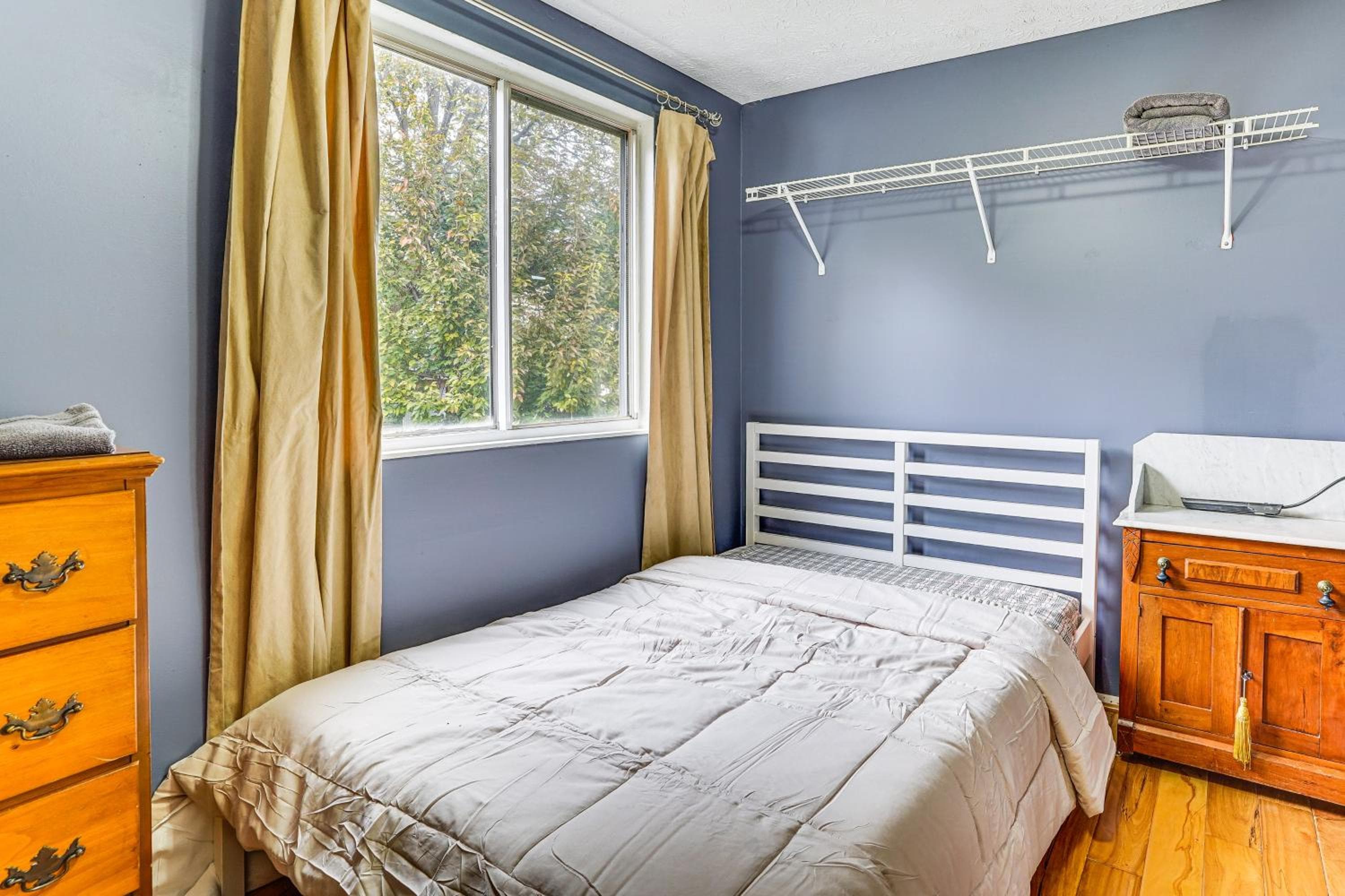Near Trails, Parks & Orchards: Germantown Retreat