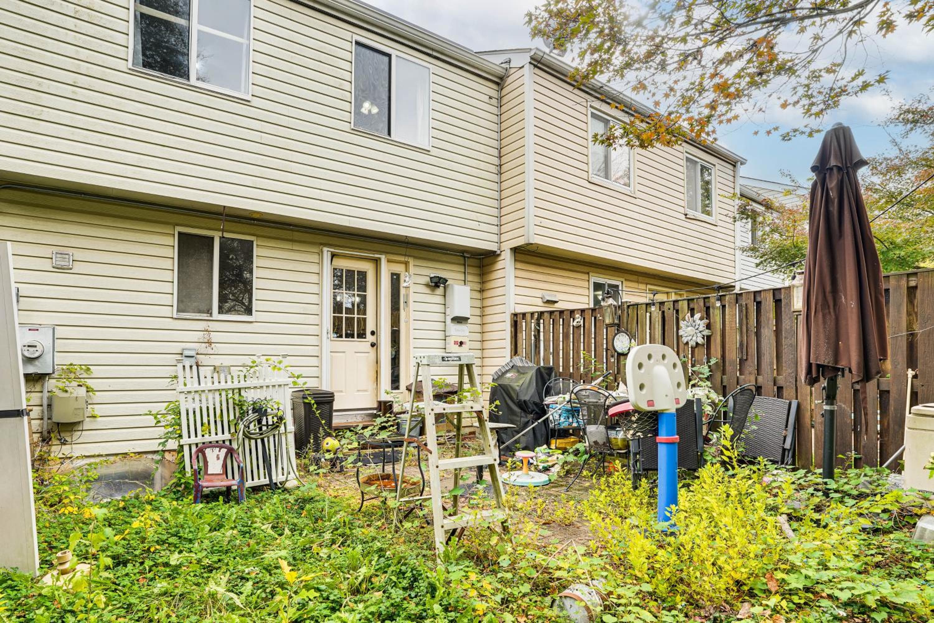 Near Trails, Parks & Orchards: Germantown Retreat