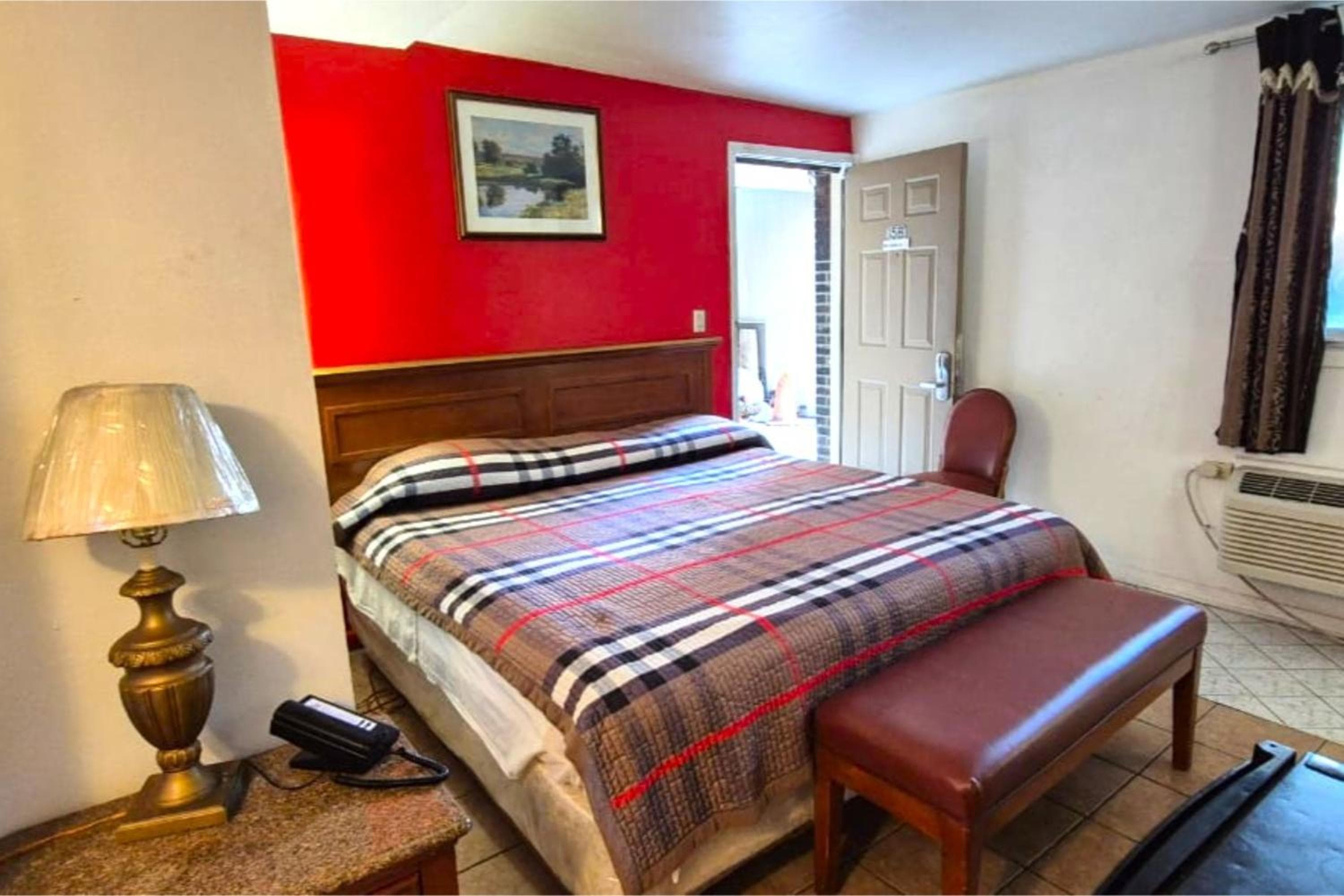 Saratoga Motel By Capital O Near Midway Airport Chicago IL