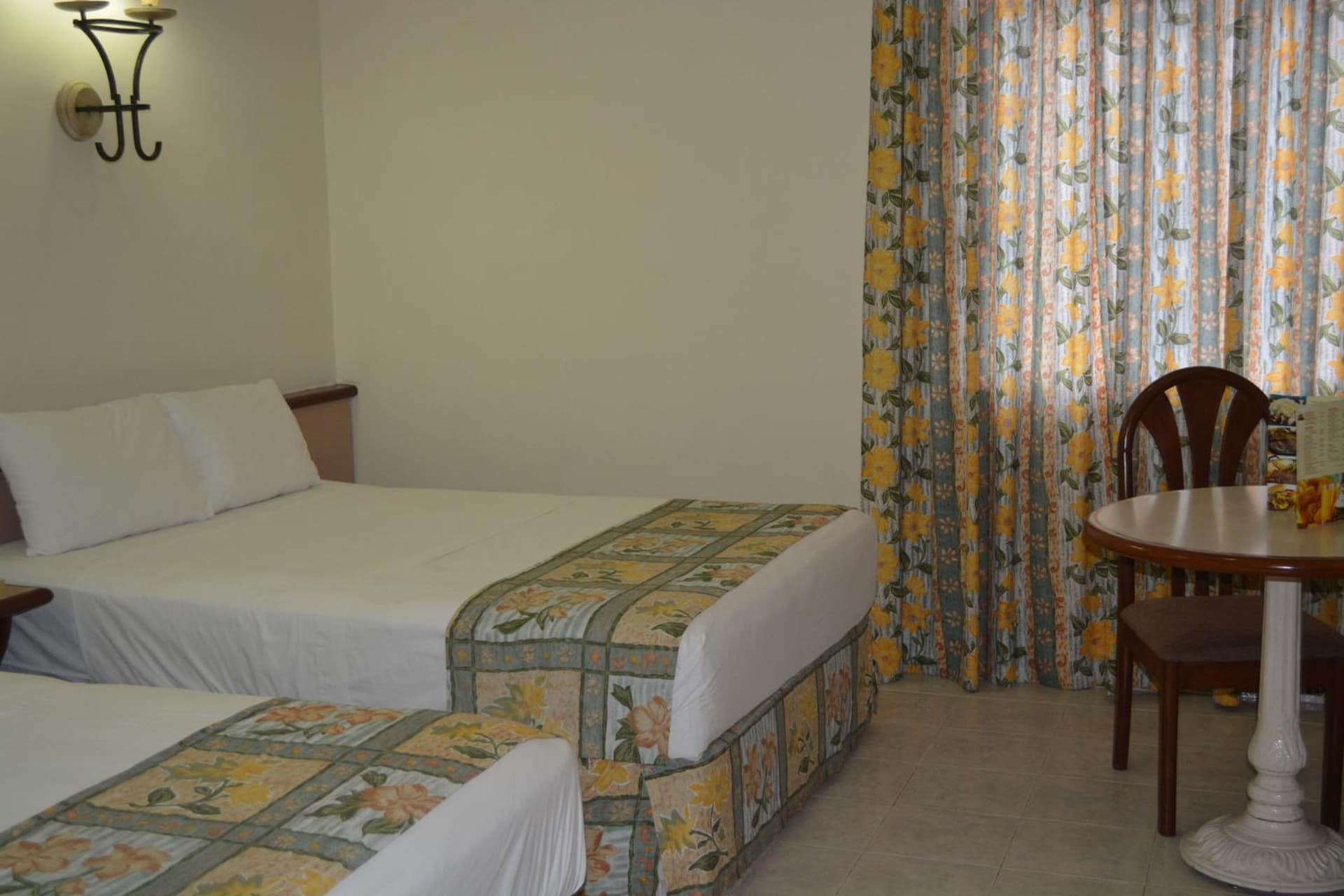 Hotel Ruiz Milán