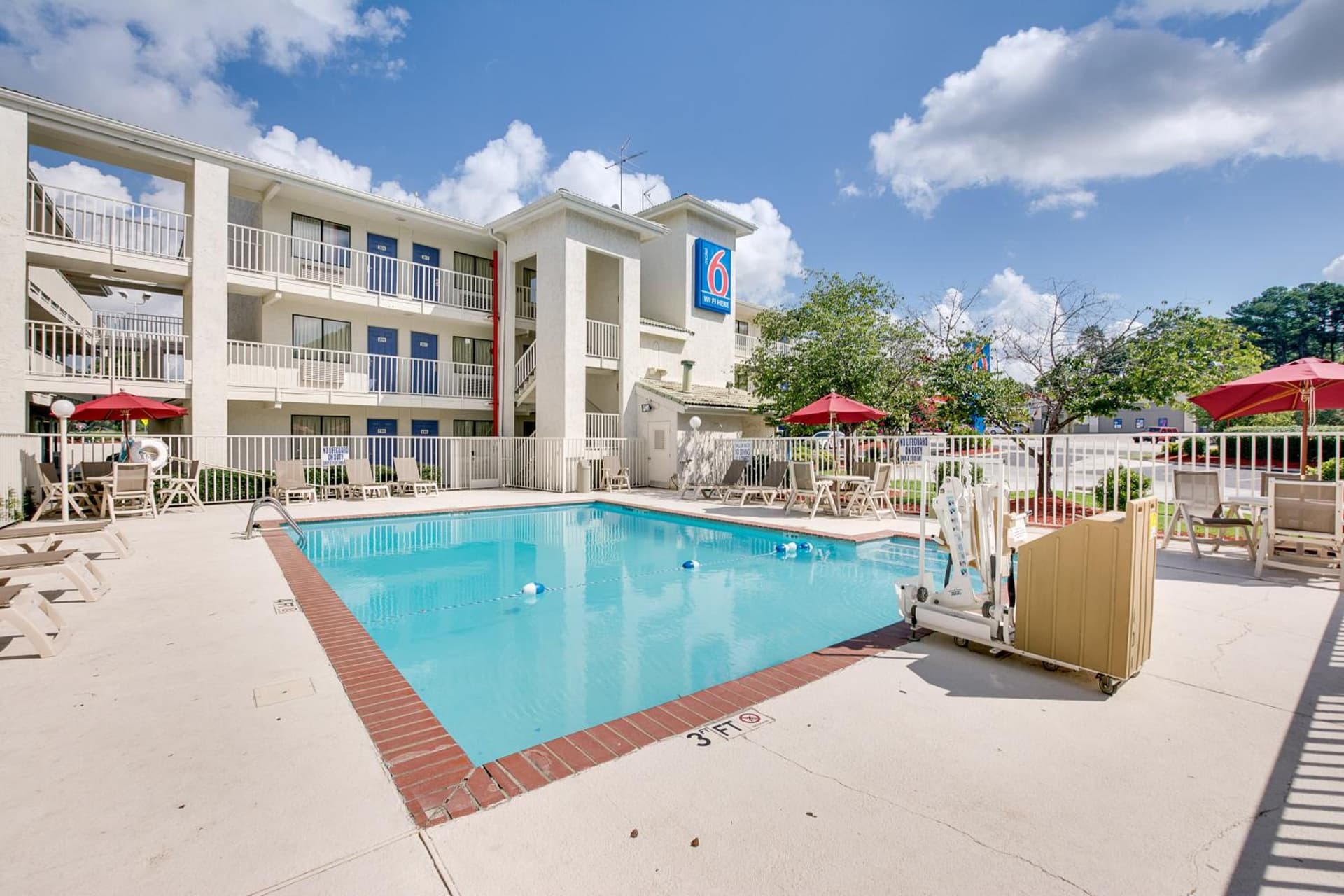 Motel 6-Columbus, OH - West