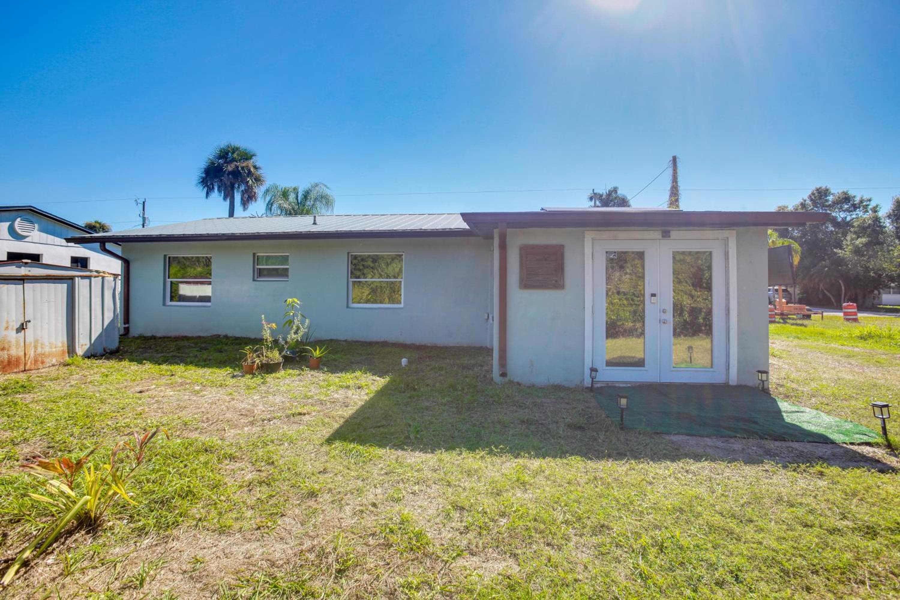 2 Mi to Dtwn Fort Myers! Home w/ Dock on Canal